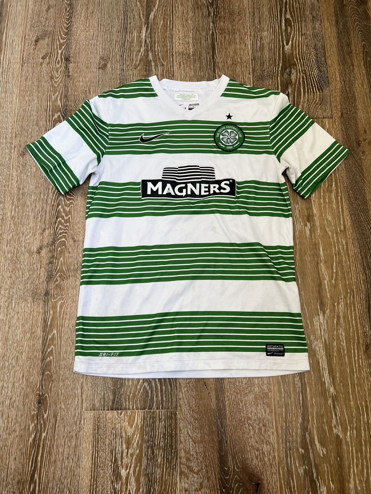 Nike × Vintage 2013 Nike celtic football soccer kit jersey Size US S / EU 44-46 / 1 - 1 Thumbnail