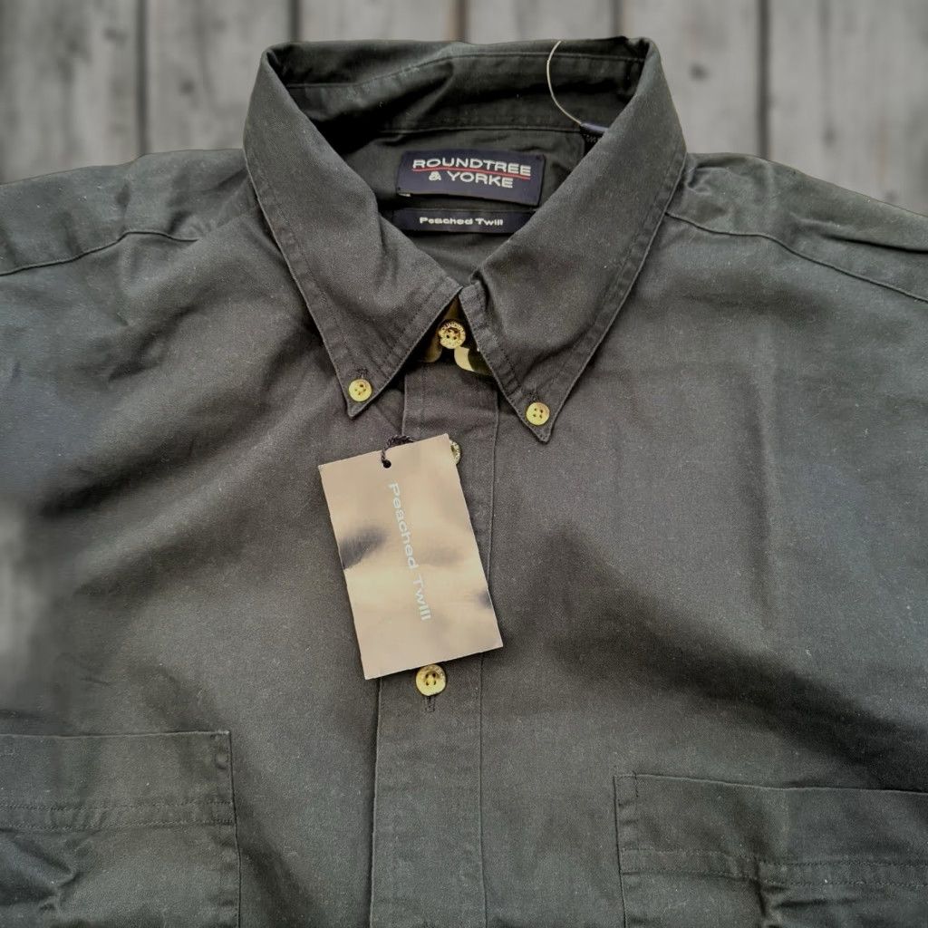 Roundtree & Yorke Roundtree & Yorke Shirt Mens XL Navy Blue Peached Twill Long Sleeve Button-Up NEW Size US XL / EU 56 / 4 - 1 Thumbnail