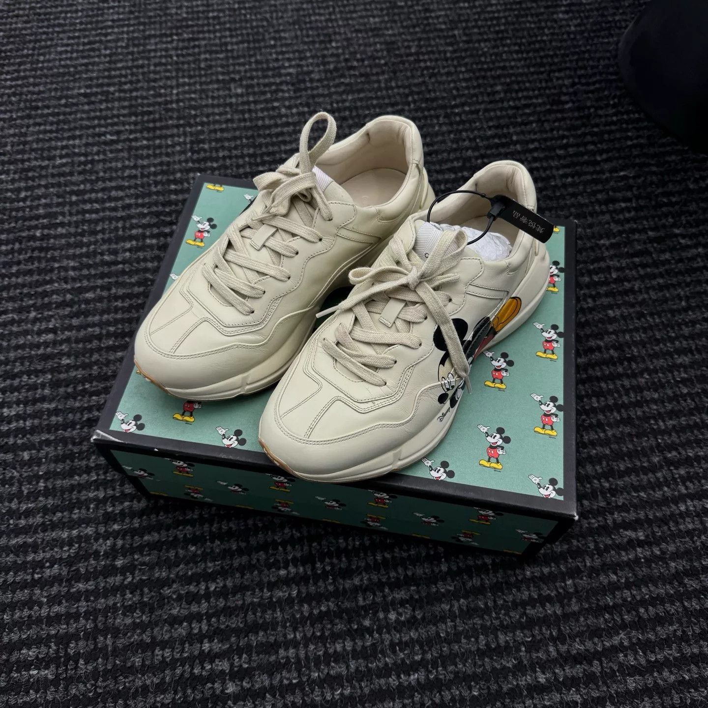 Gucci Disney x Gucci Rhyton Sneakers Size US 9 / EU 42 - 1 Thumbnail