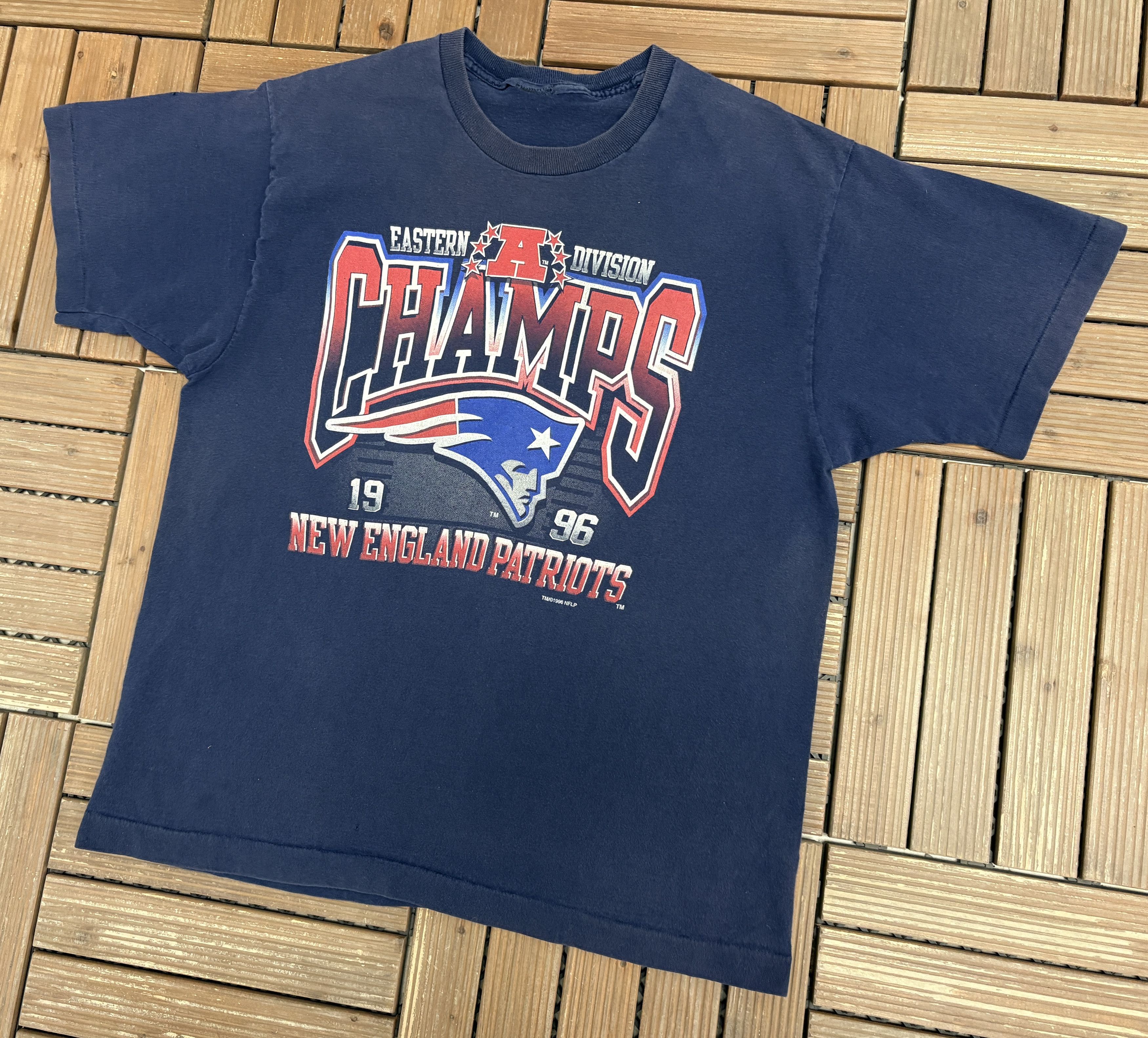 Vintage New England Patriots Division Champs 1996 Vintage T-Shirt Size US L / EU 52-54 / 3 - 4 Thumbnail