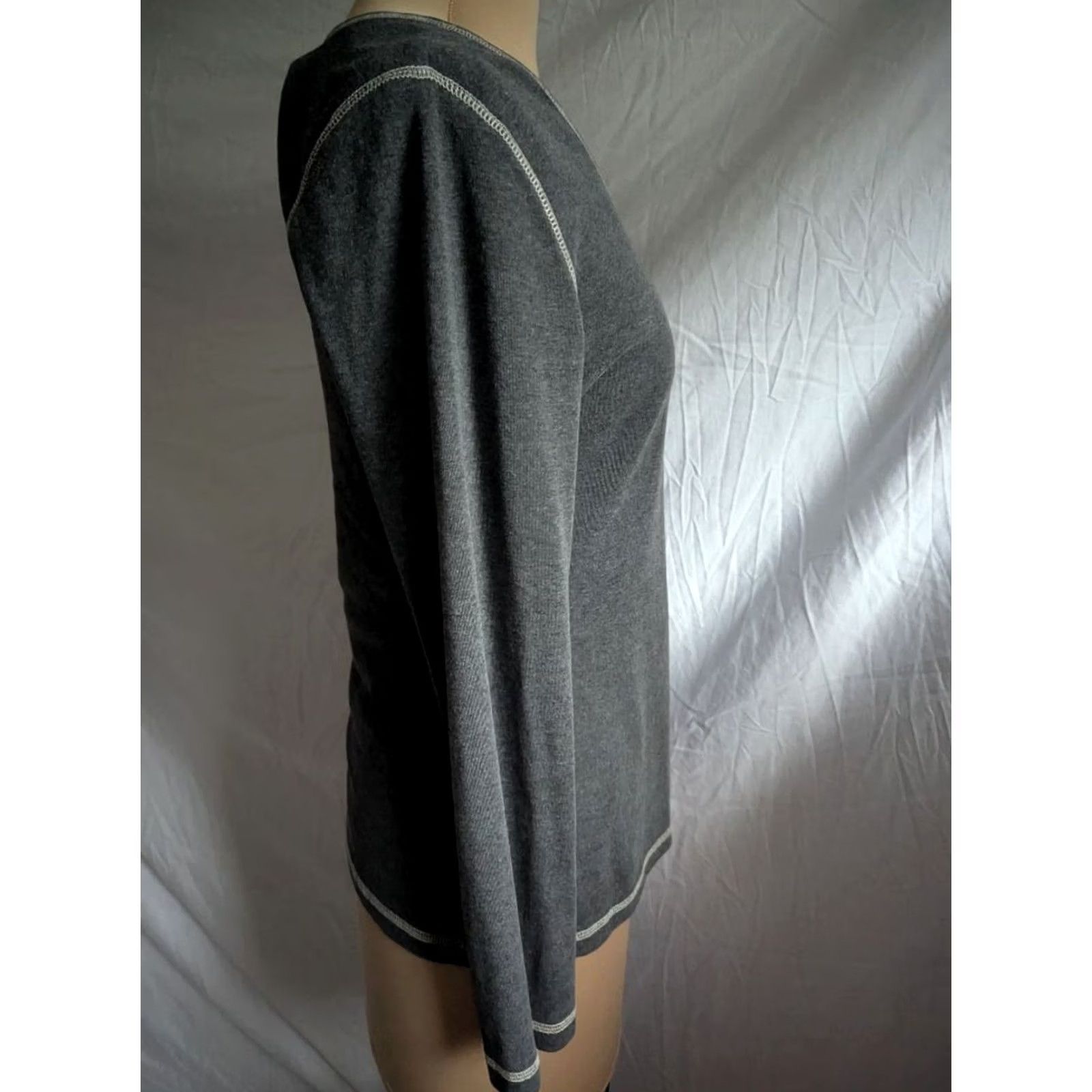 Venus VINTAGE Venus Gray Lace Up Grommet Long Sleeve Top Contrast Stitch Womens M Minimalist Size M / US 6-8 / IT 42-44 - 3 Thumbnail