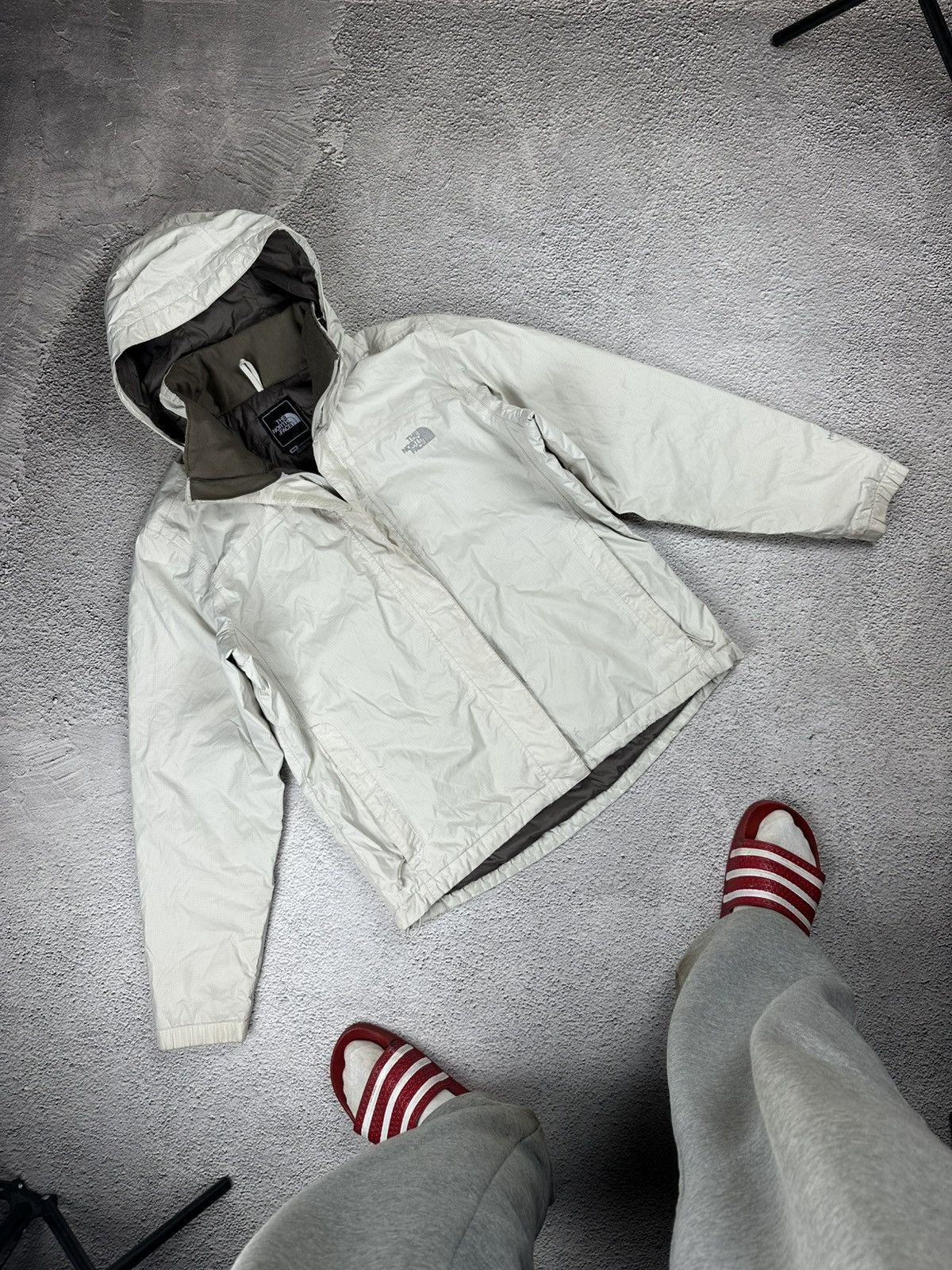 The North Face Vintage The North Face Rain Coat Puffer Jacket HyVent Washed Size M / US 6-8 / IT 42-44 - 1 Thumbnail