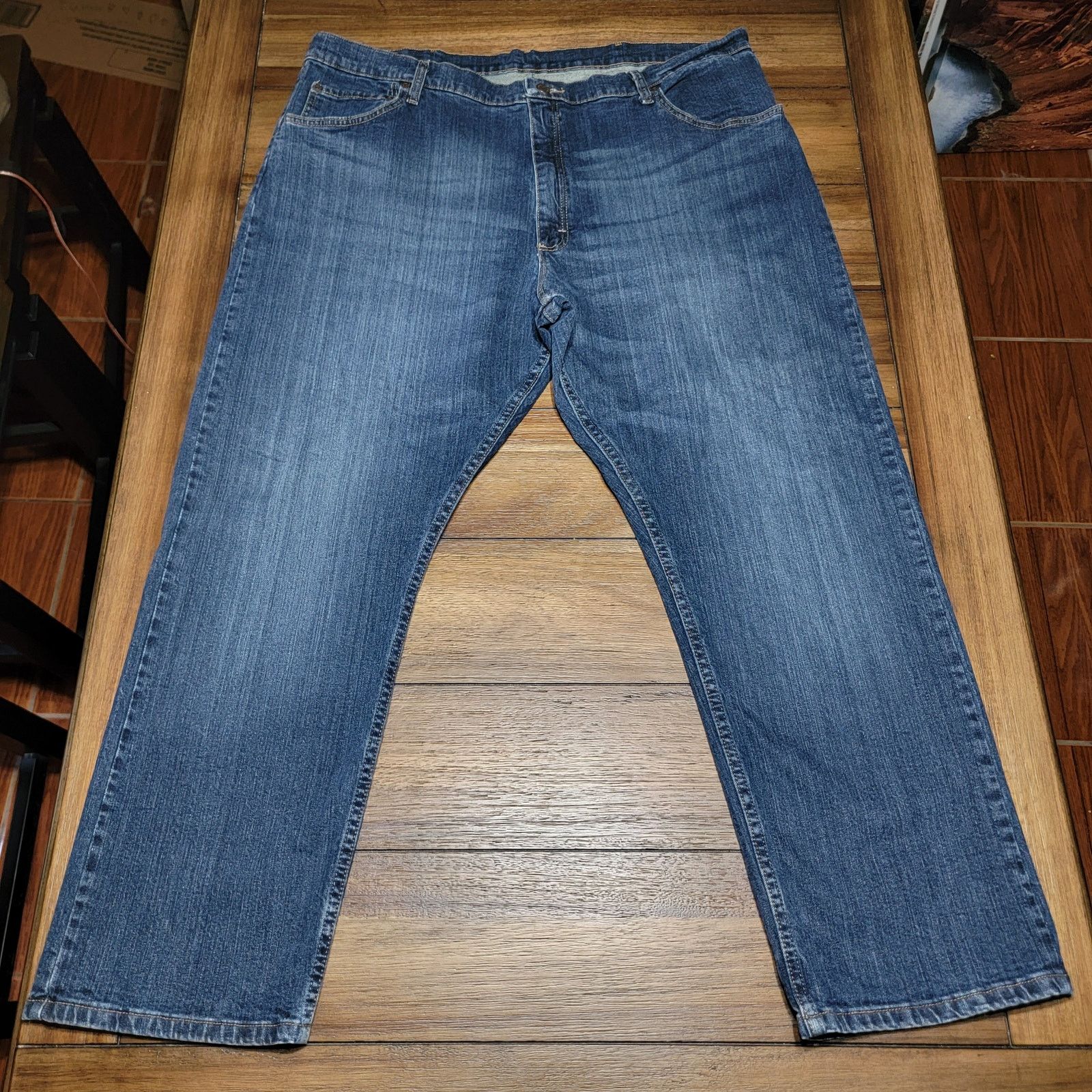 Wrangler Wrangler Relaxed Fit Jeans - Size 42 X 29 Size US 42 / EU 58 - 1 Thumbnail