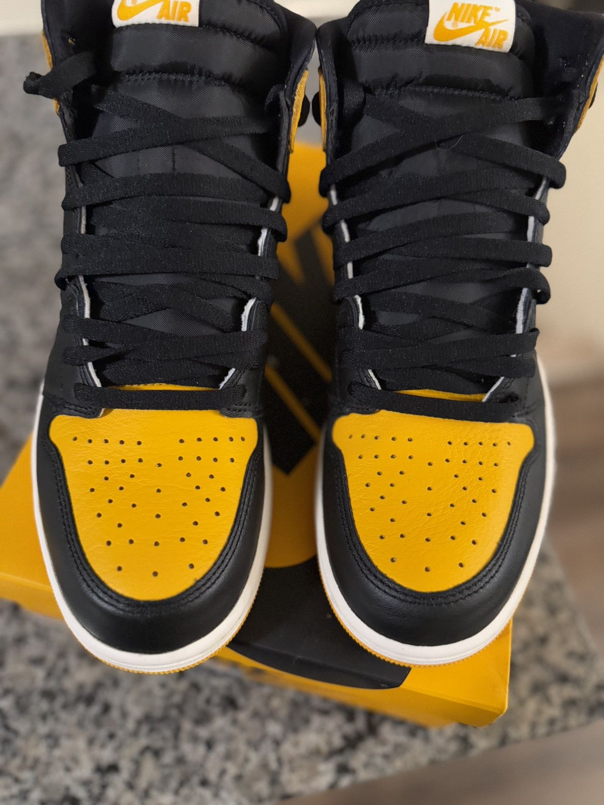 Jordan Brand × Nike Jordan 1 Taxi Yellow Size 11 (555088-711) 🧼 Size US 11 / EU 44 - 6 Thumbnail