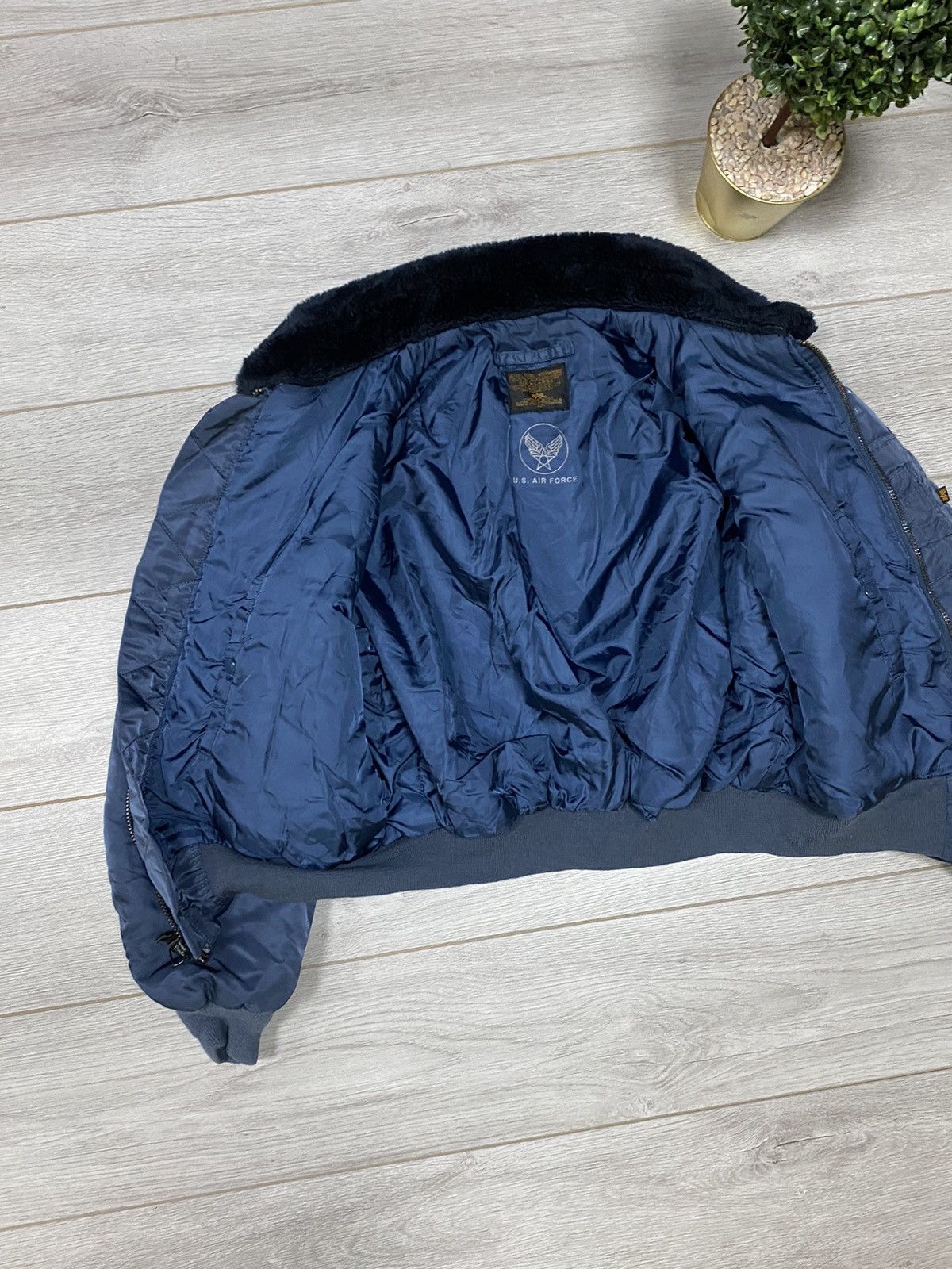 Alpha Industries Alpha Industries vintage flyers man bomber MA-1 zip Size US XL / EU 56 / 4 - 8 Thumbnail