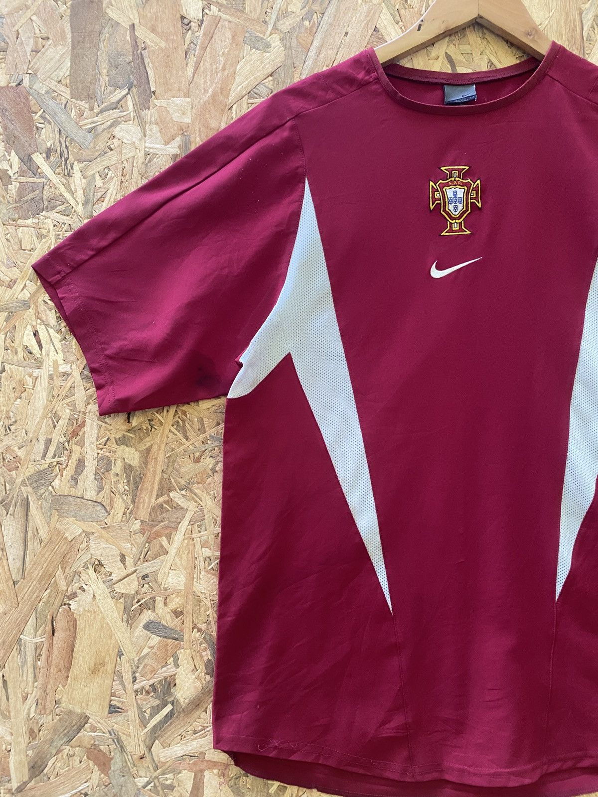 Nike × Vintage Vintage portugal soccer jersey Size US S / EU 44-46 / 1 - 3 Thumbnail