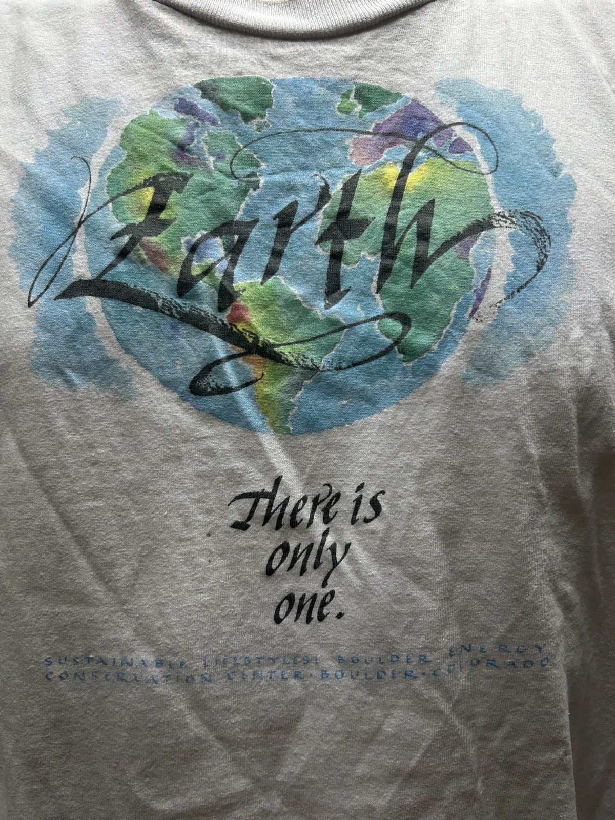 Vintage Vintage Earth There Is Only One 90s T-Shirt Size XL Size US XL / EU 56 / 4 - 2 Thumbnail