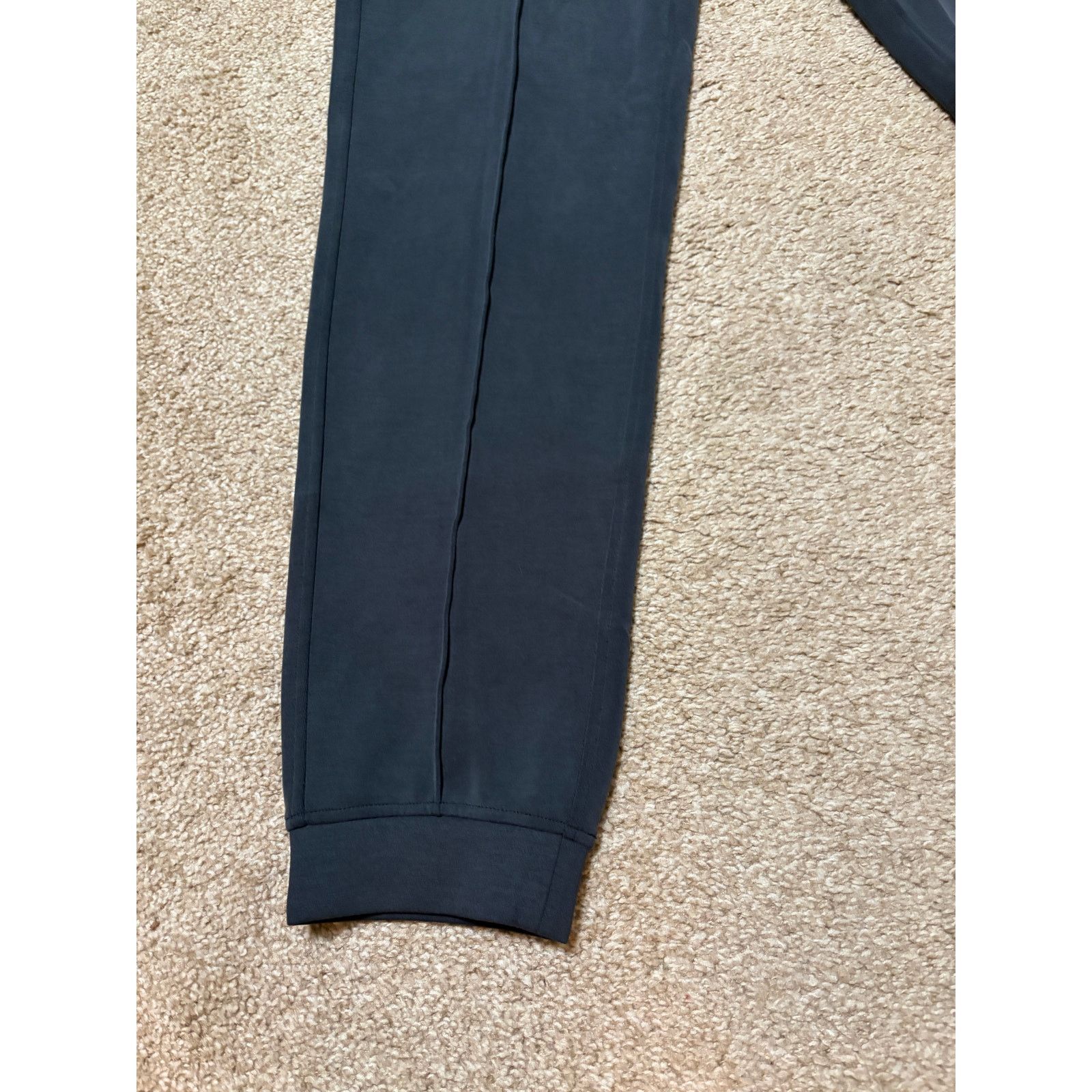 Lululemon NWT Lululemon Softstreme Classic-Fit High Rise Jogger Pants Size 25" / US 0 / IT 36 - 6 Thumbnail