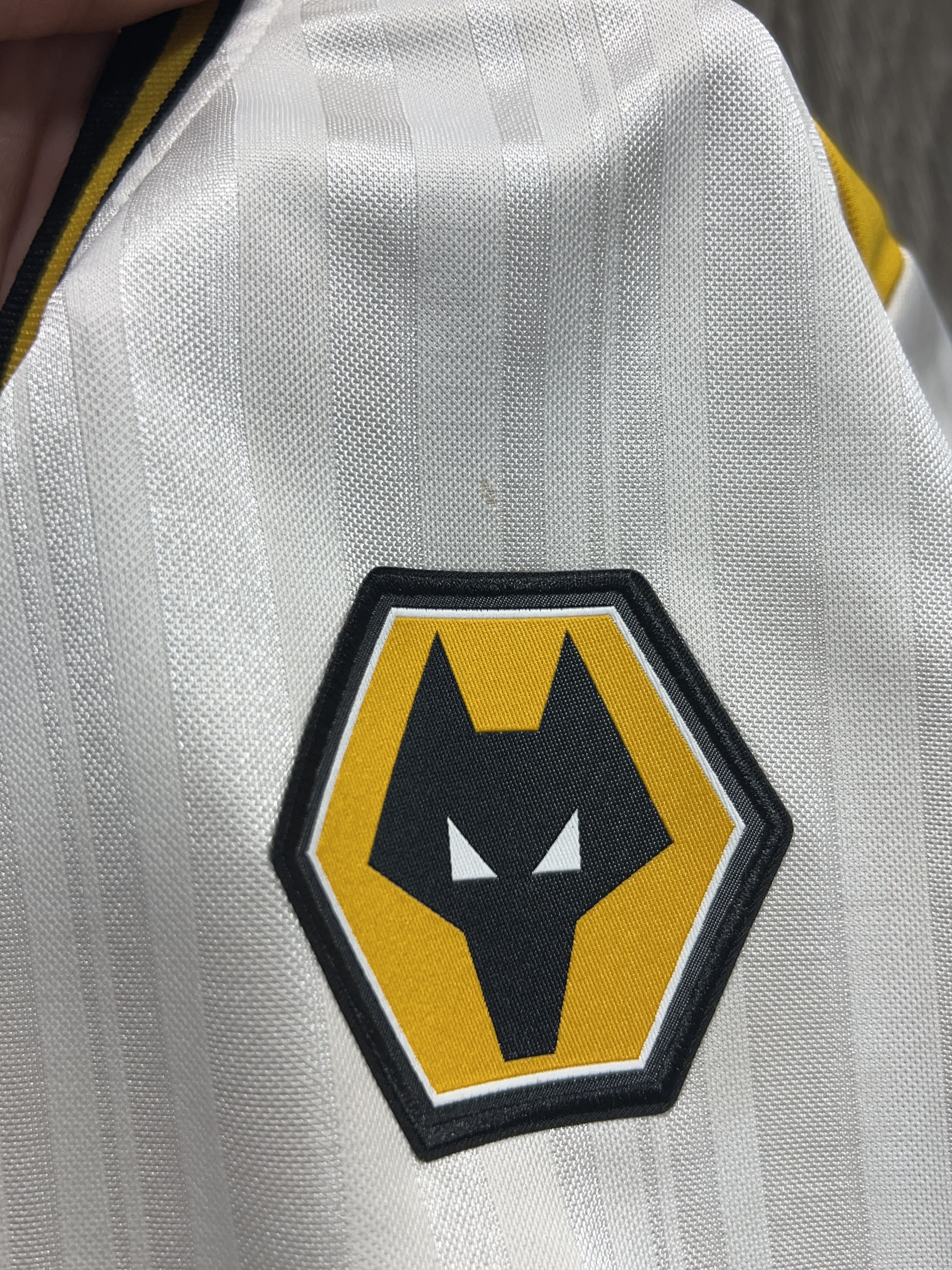 Castore Castore Wolverhampton Wanderers Football Soccer Shirt Jersey Size US M / EU 48-50 / 2 - 8 Thumbnail