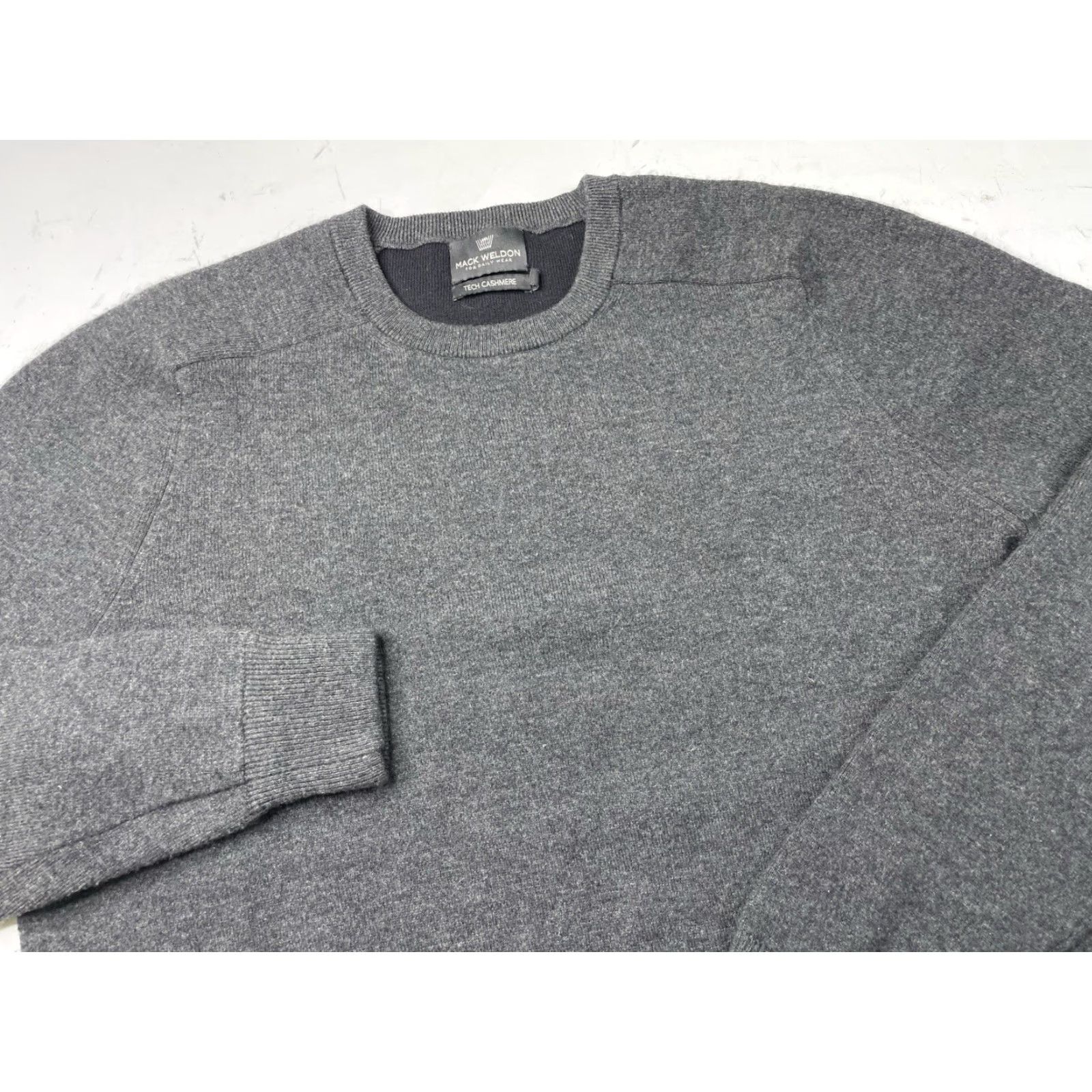 Vintage Mack Weldon Sweater Mens Large Gray Tech Cashmere Wool Blend Crew Neck Pullover Size US L / EU 52-54 / 3 - 2 Thumbnail