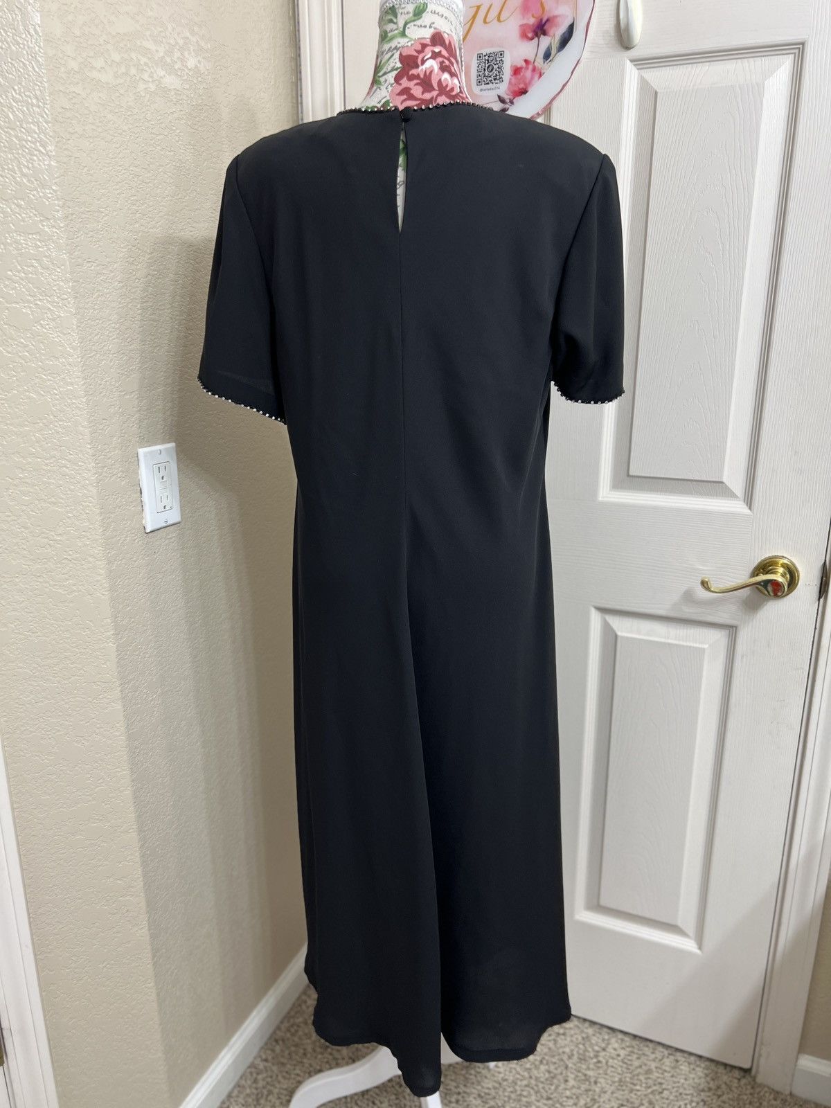 Adrianna Papell Papell Boutique Black Dress with Beaded Trim size 16W Size XXL / US 16-18 / IT 52-54 - 3 Thumbnail