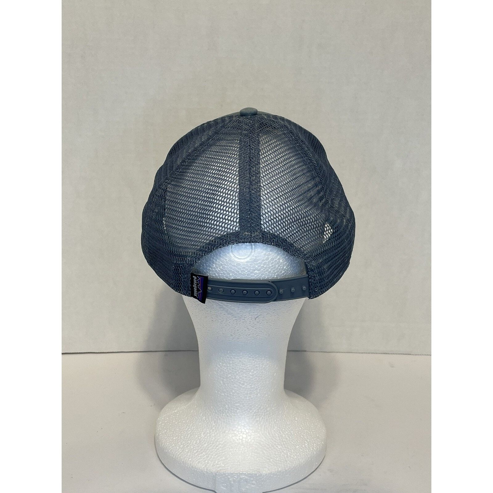 Patagonia Patagonia Mens Trucker Hat Line Logo Ridge Lopro Grey Mesh Size ONE SIZE - 5 Thumbnail