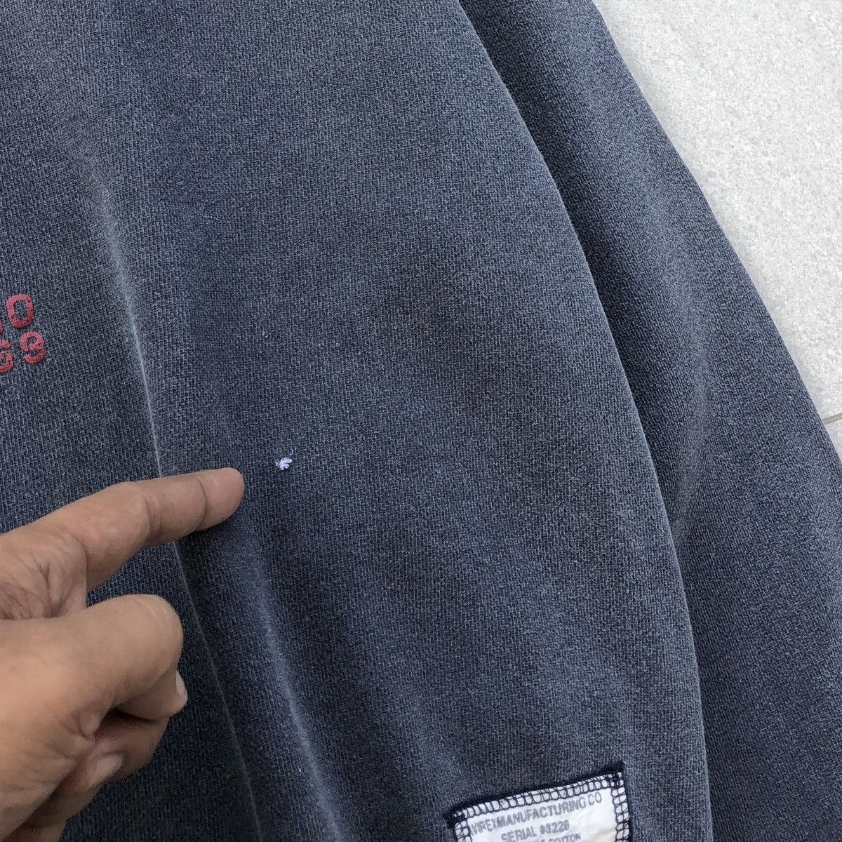 Avirex VTG Avirex LTD USN Military Sun Faded Crewneck Sweatshirt Size US M / EU 48-50 / 2 - 10 Thumbnail