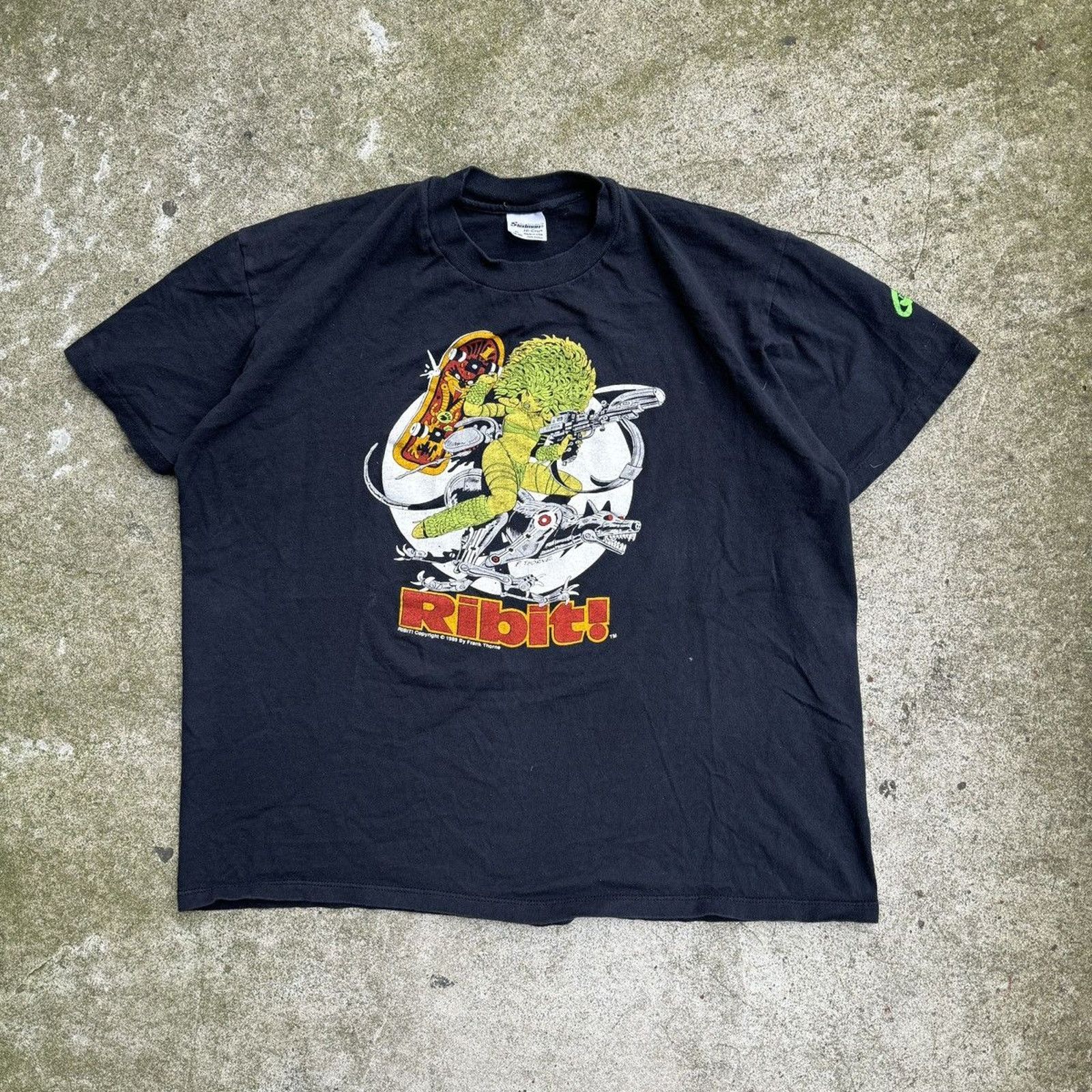 Vintage Vintage 1989 Ribit Frank Thorne Comic Art Tee Size US L / EU 52-54 / 3 - 1 Thumbnail