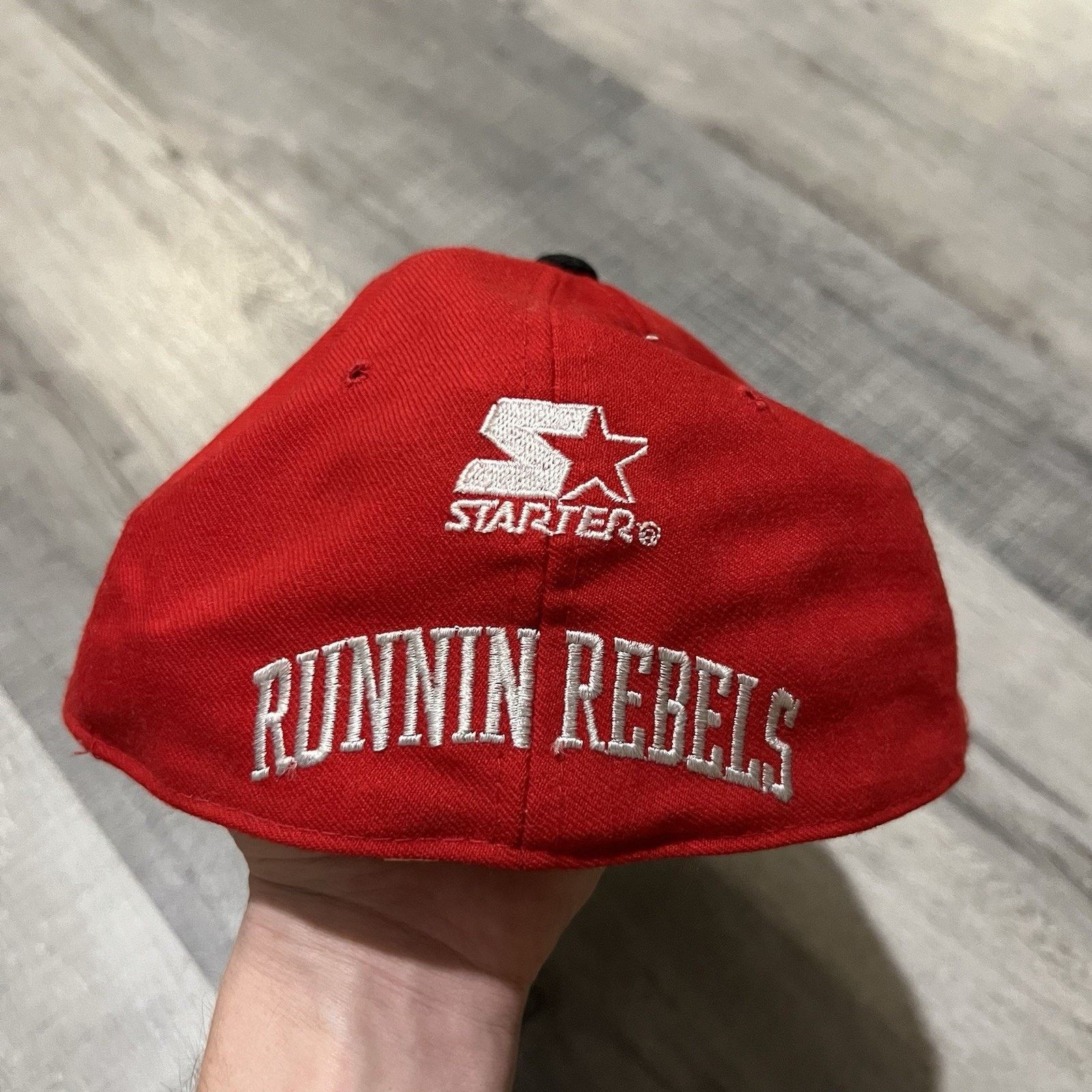 Starter Vintage UNLV Runnin Rebels Starter Fitted Hat Cap Wool 7 1/4 Size ONE SIZE - 2 Thumbnail