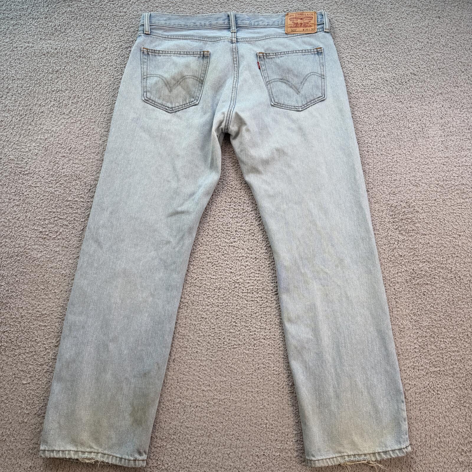 Levi's Levi’s 505 Straight Fit Light Wash Denim Jeans Men’s 36x30 Size US 36 / EU 52 - 2 Thumbnail