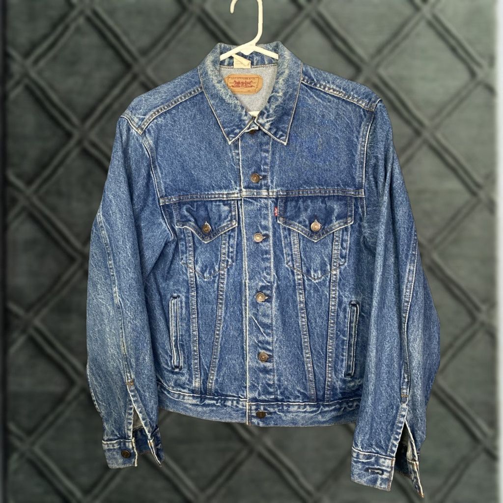 Levi's Vintage Levi's Denim Jacket Mens 40R Blue Trucker 70506 Medium M Canada 90s 21x25 Size US XXS / EU 40 - 1 Thumbnail