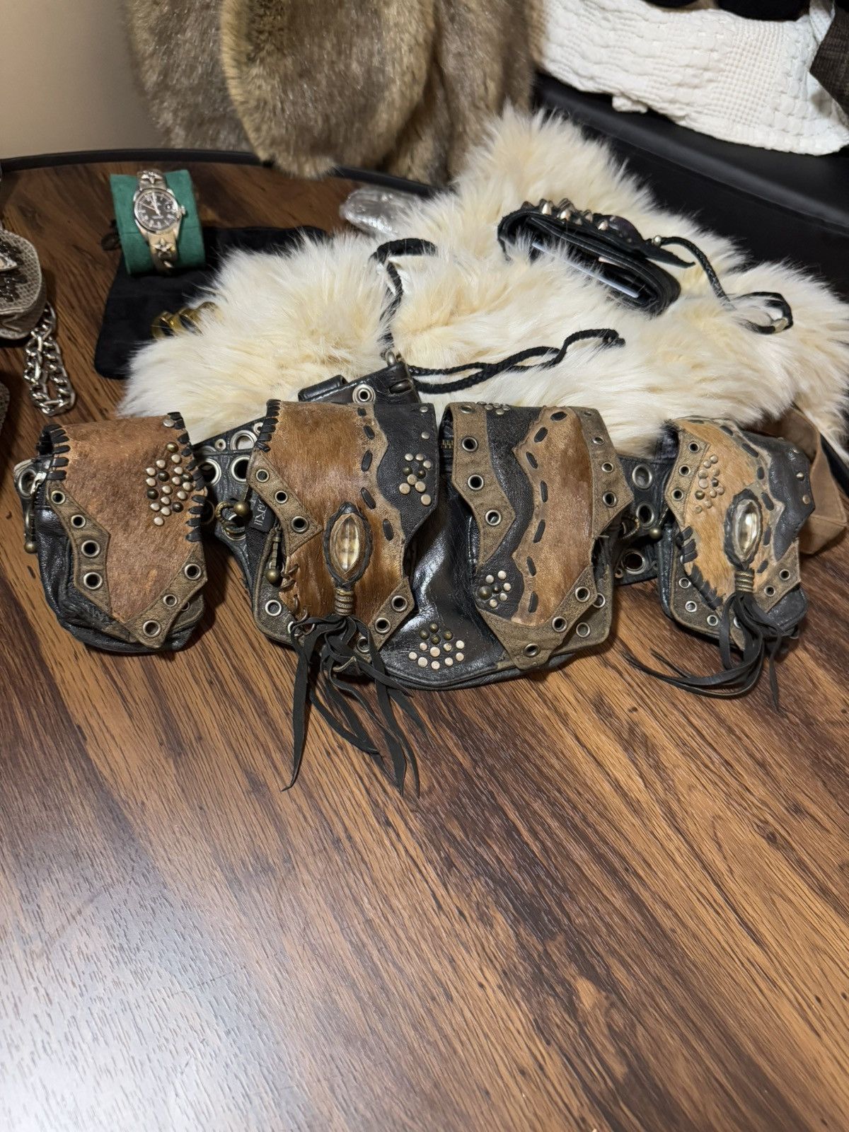 KMRii Detachable Pouch Belt size: 29-31 waist Price: $1.2k shipped