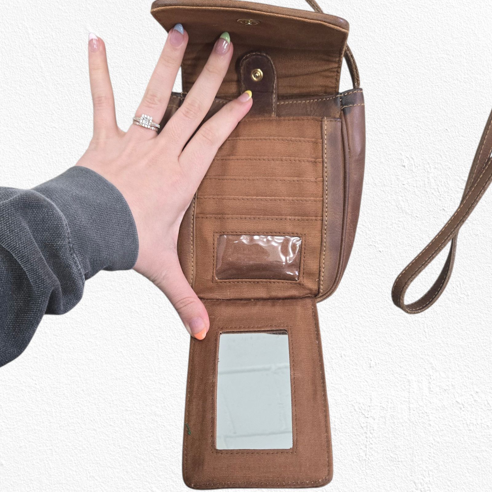 G.H. Bass & Co. Vintage 90s Leather Crossbody Bag Size ONE SIZE - 9 Thumbnail