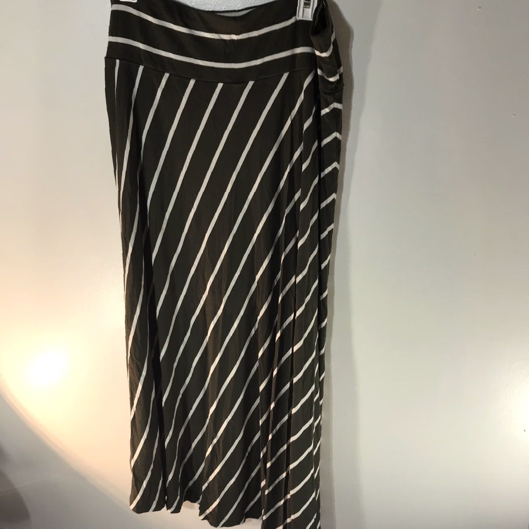 Vintage Christopher & Banks Maxi Skirt Women XL Olive White Striped Knit Elastic Waist All Seasons Size 40" / US 18 - 2 Thumbnail