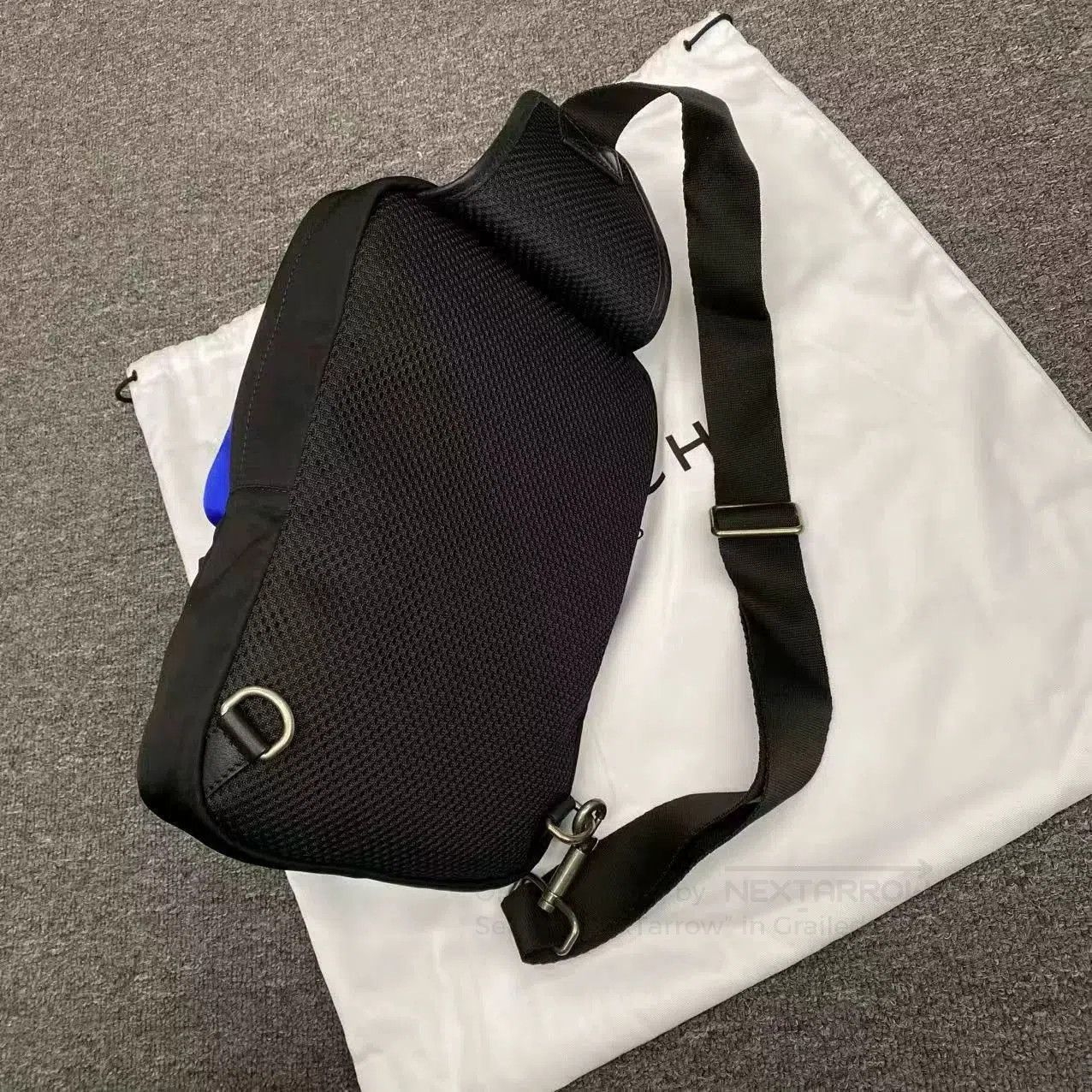 Givenchy Givenchy Crossbody Bag. Size ONE SIZE - 2 Thumbnail
