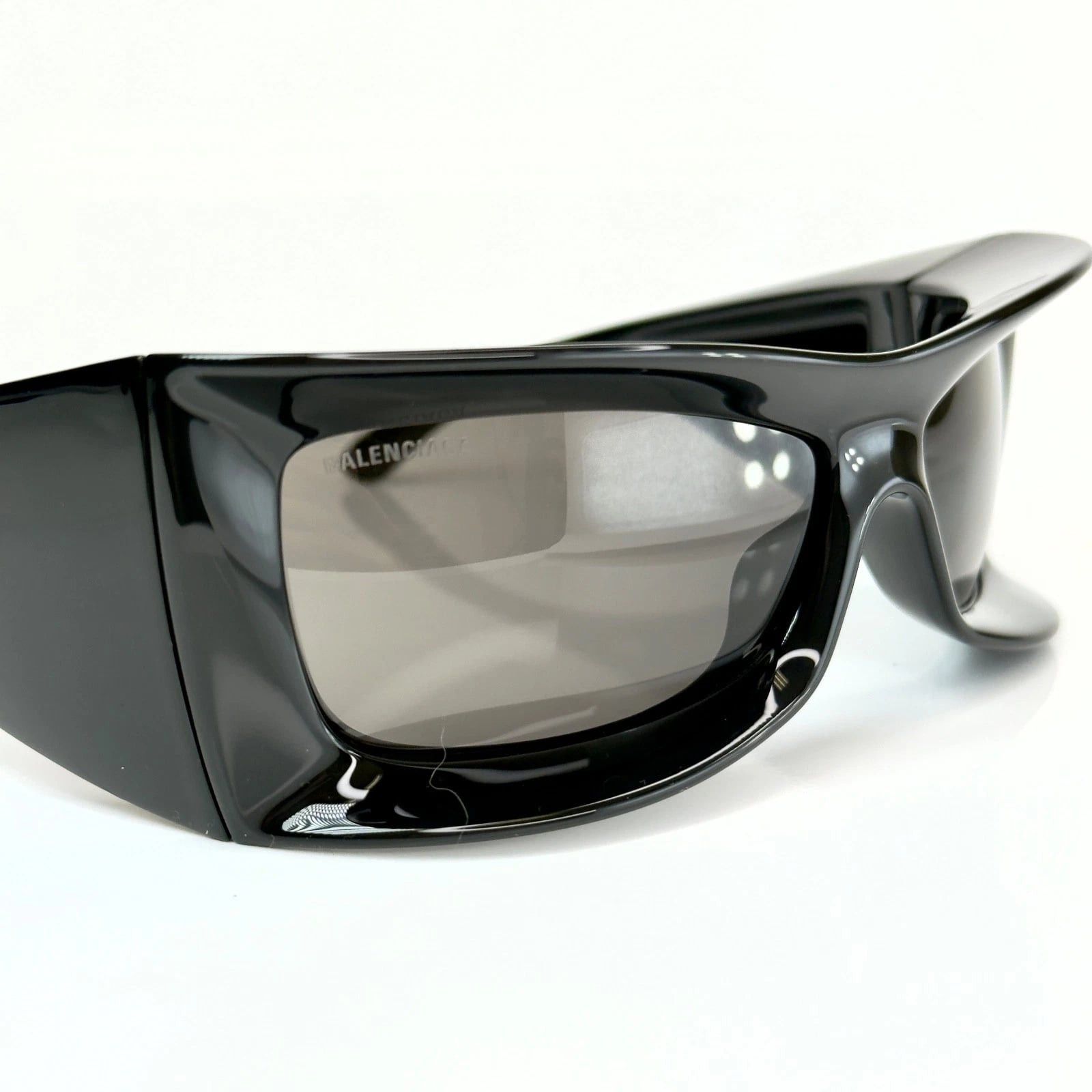 Balenciaga BALENCIAGA BB0156S 0156 EXTREME Black Sunglasses 001 Size ONE SIZE - 5 Thumbnail