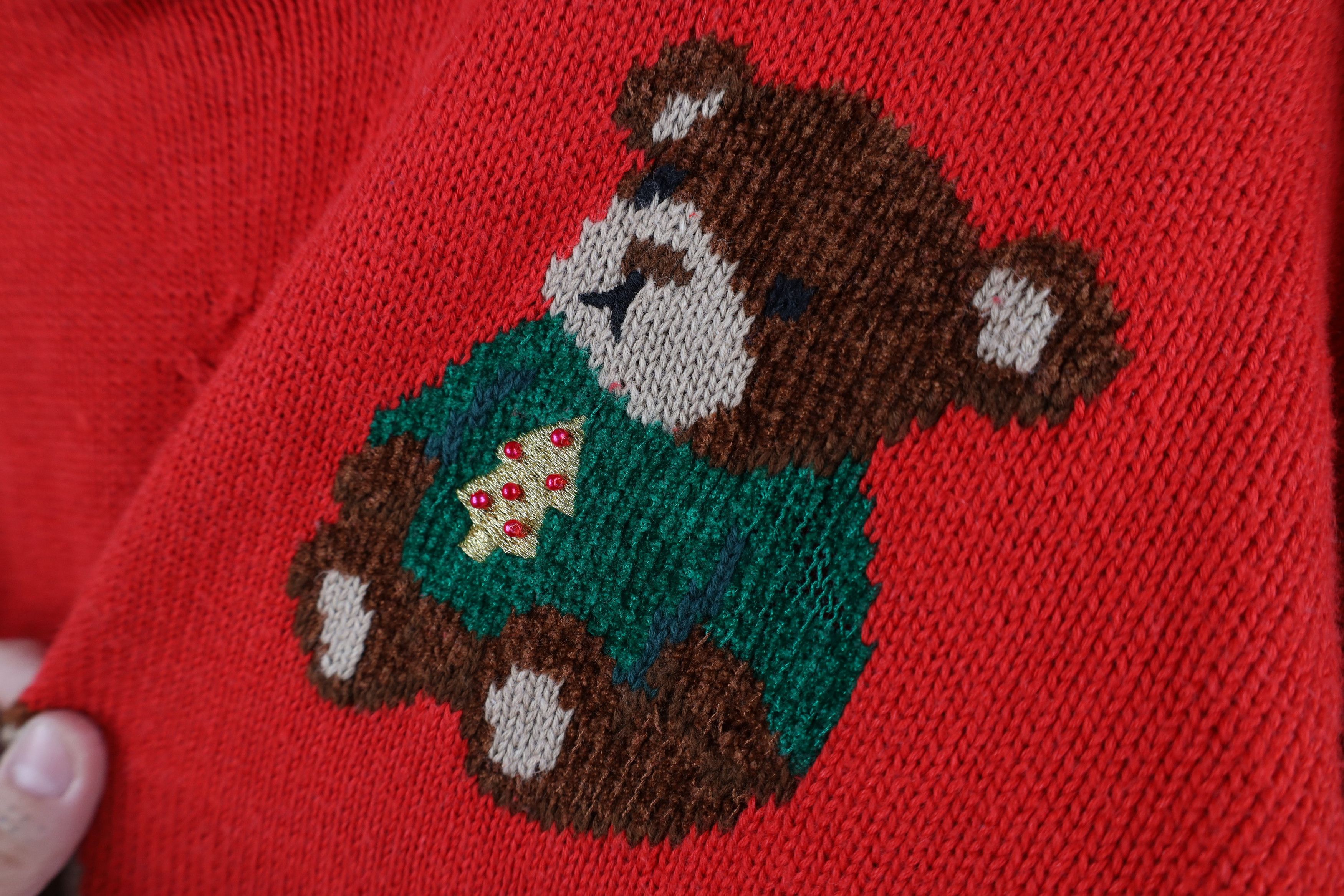 Vintage Vintage 90s Streetwear Christmas Bear Sweater Size S / US 4 / IT 40 - 9 Thumbnail