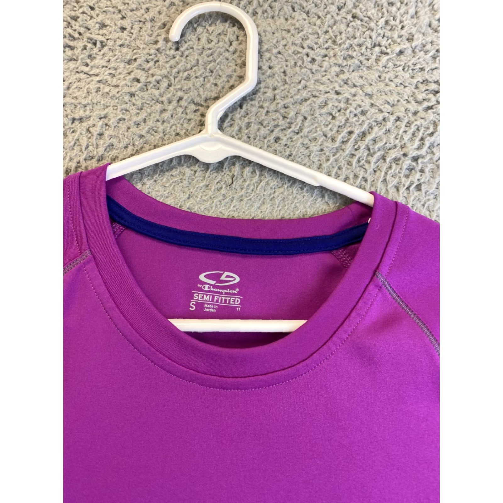 Champion Champion Shirt Womens S plum Short Sleeve Athletic Adult Ladies Medium /32-56 T-Shirt Size S / US 4 / IT 40 - 4 Thumbnail