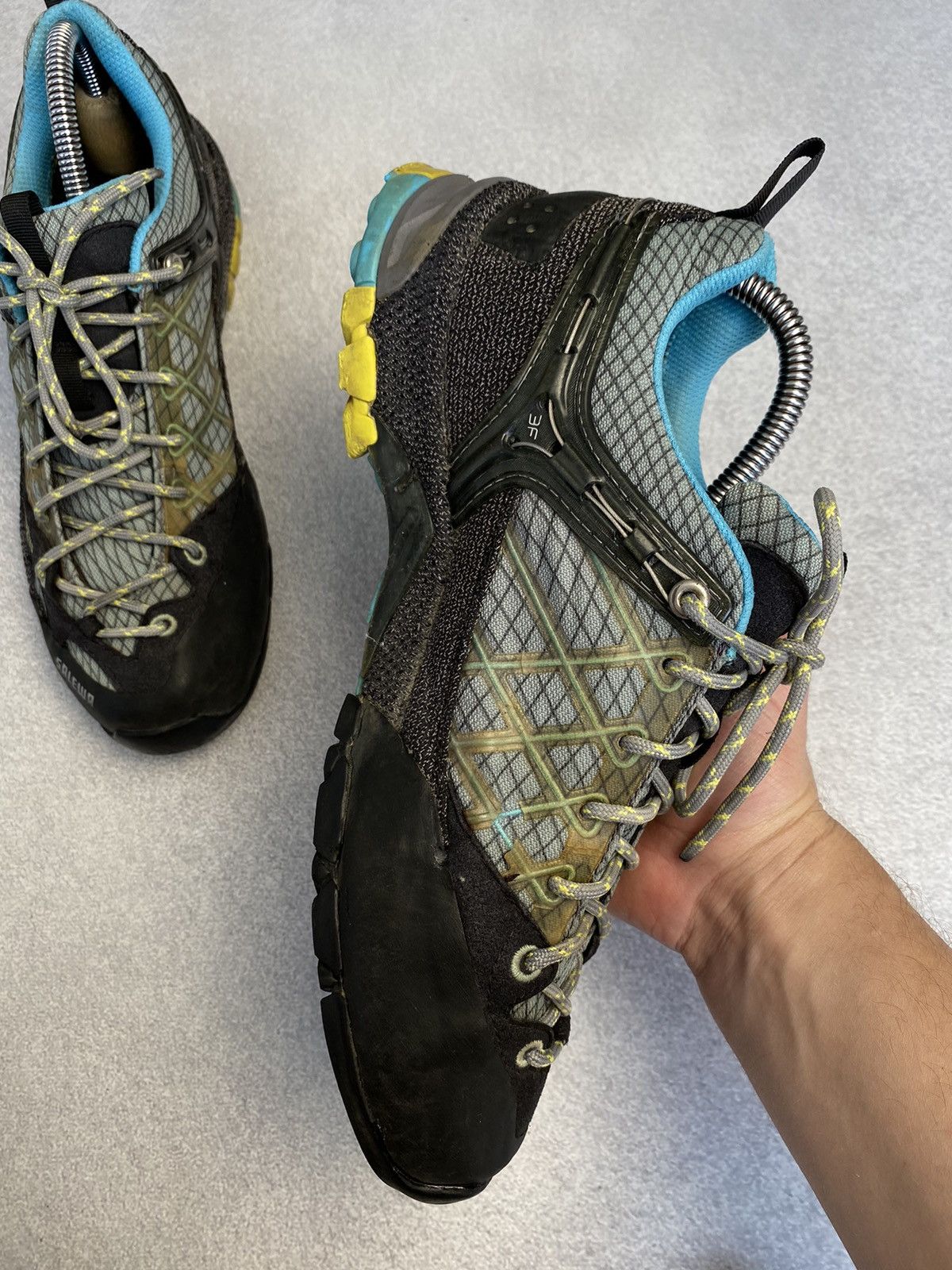 Vintage Vintage Salewa Gore-Tex Hiking Shoes trekking outdoor US8 Size US 8 / EU 41 - 10 Thumbnail