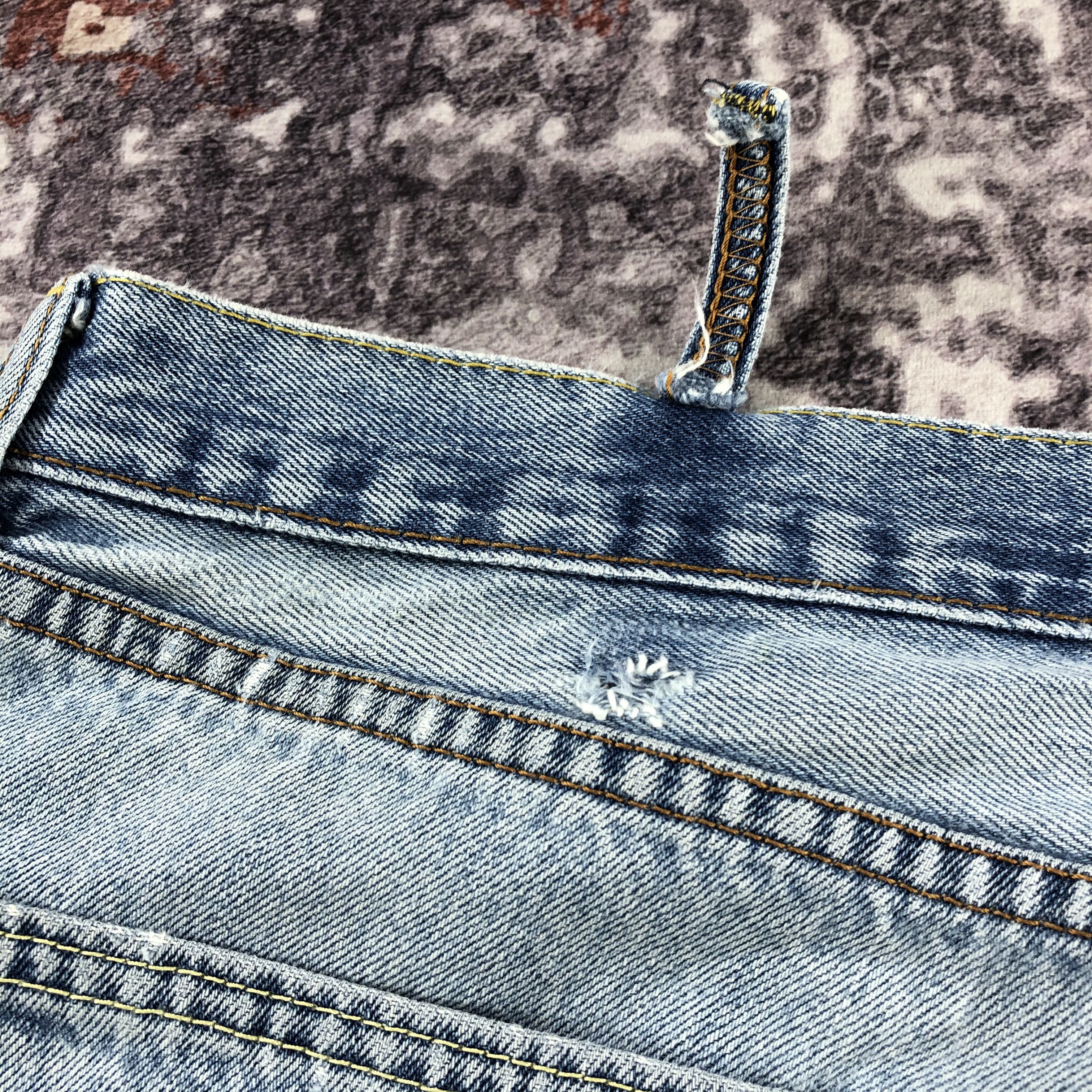 Levi's × Vintage Vintage Blue Wash Levis 505 Jeans-JM2466 Size US 37 - 7 Thumbnail