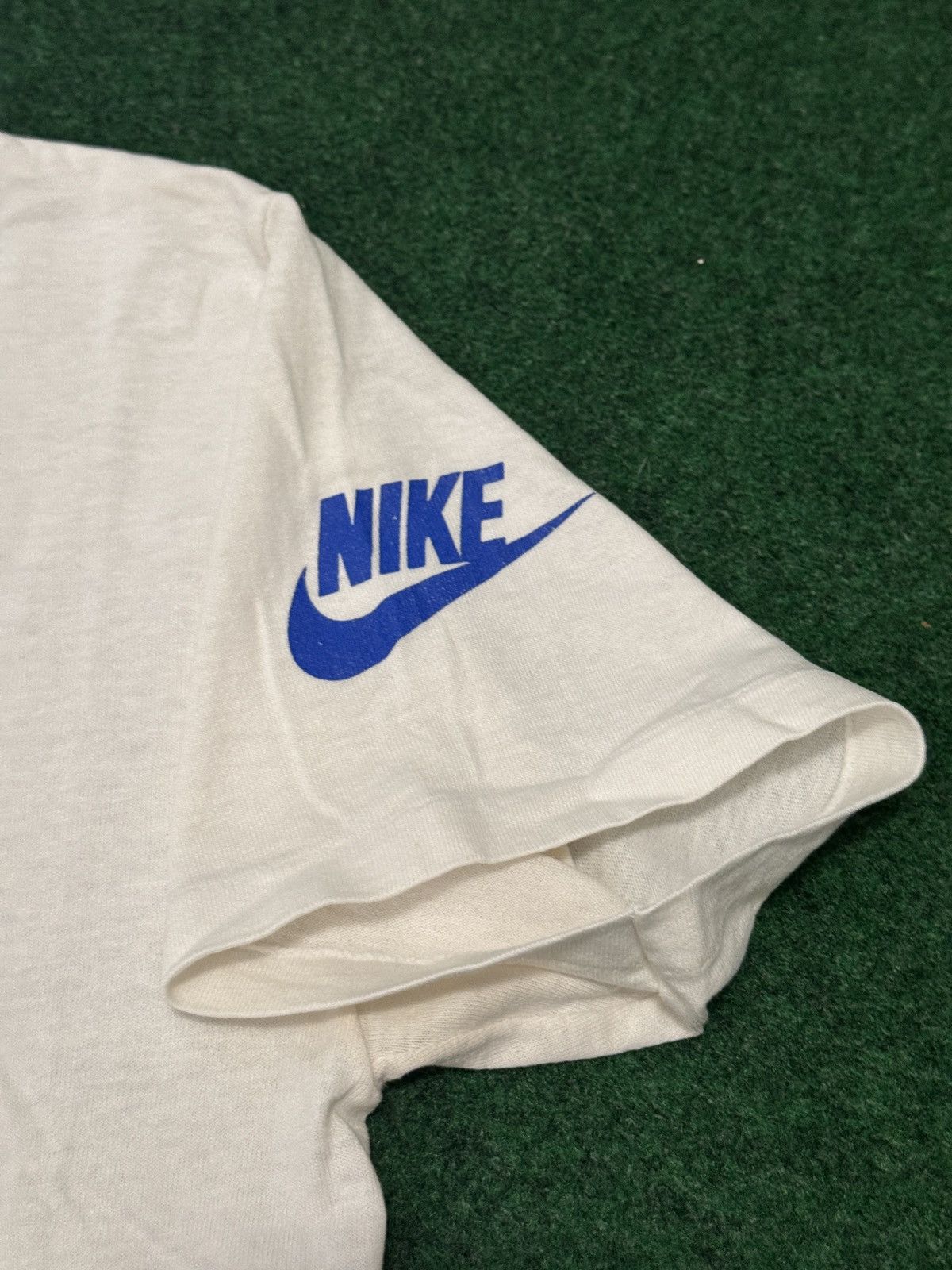 Nike × Vintage Vintage UCLA Bruins RARE Nike 70s Retro Collegiate T Shirt Size US M / EU 48-50 / 2 - 4 Thumbnail