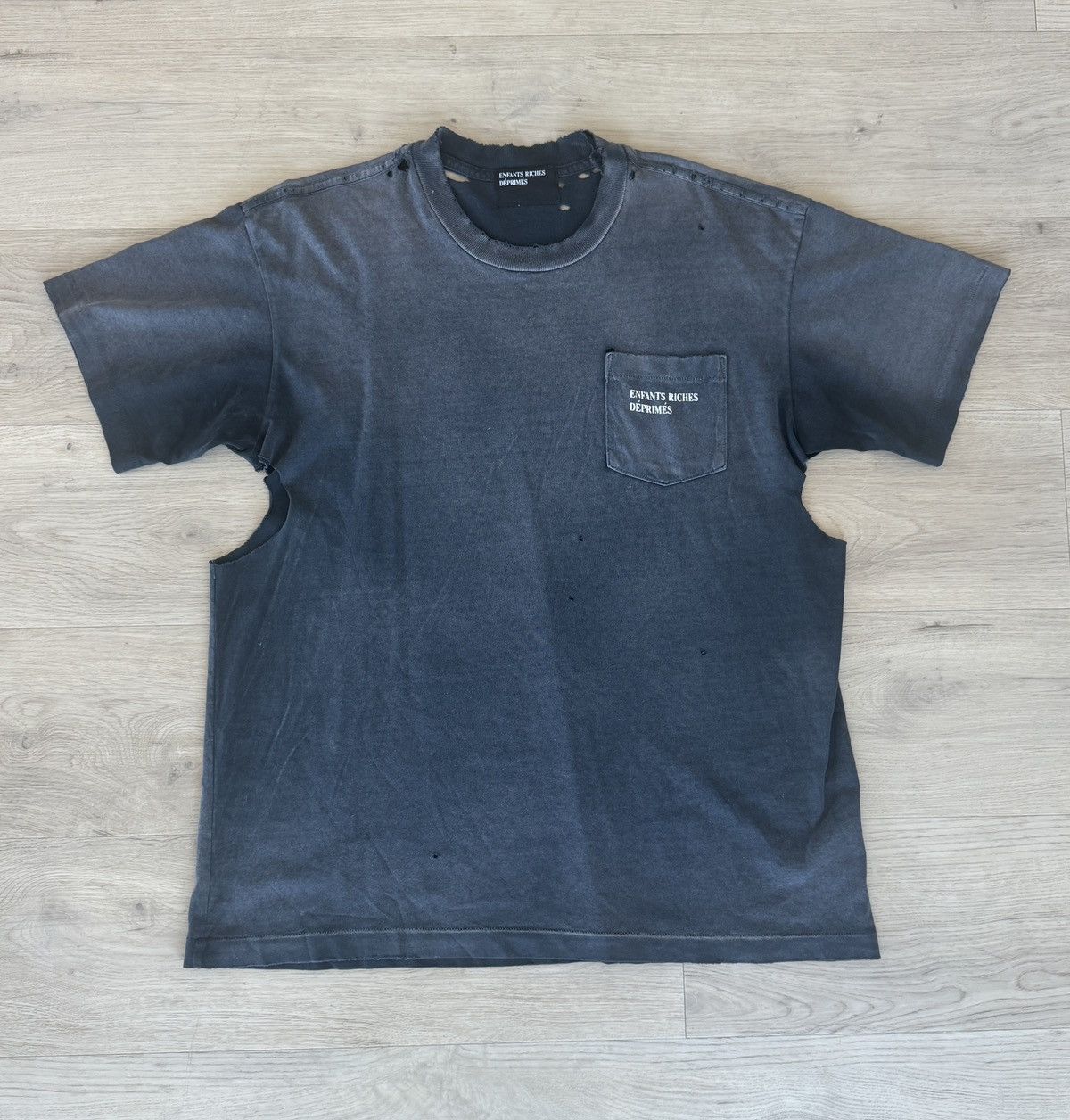 ERD Thrashed Logo Pocket Tee - M