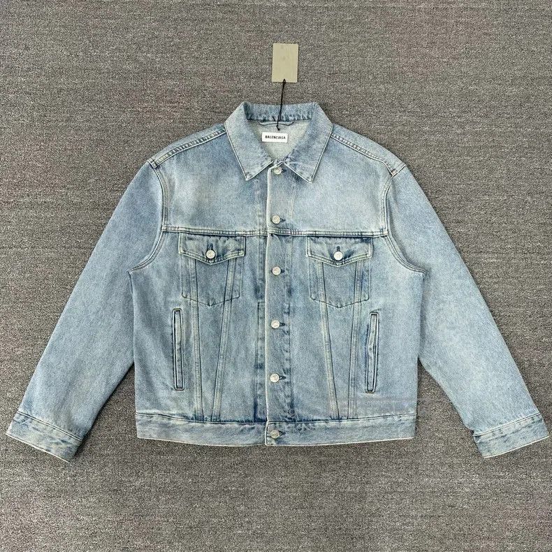 Balenciaga Balenciaga Blue Denim Jacket with Crystals. Size US L / EU 52-54 / 3 - 2 Thumbnail