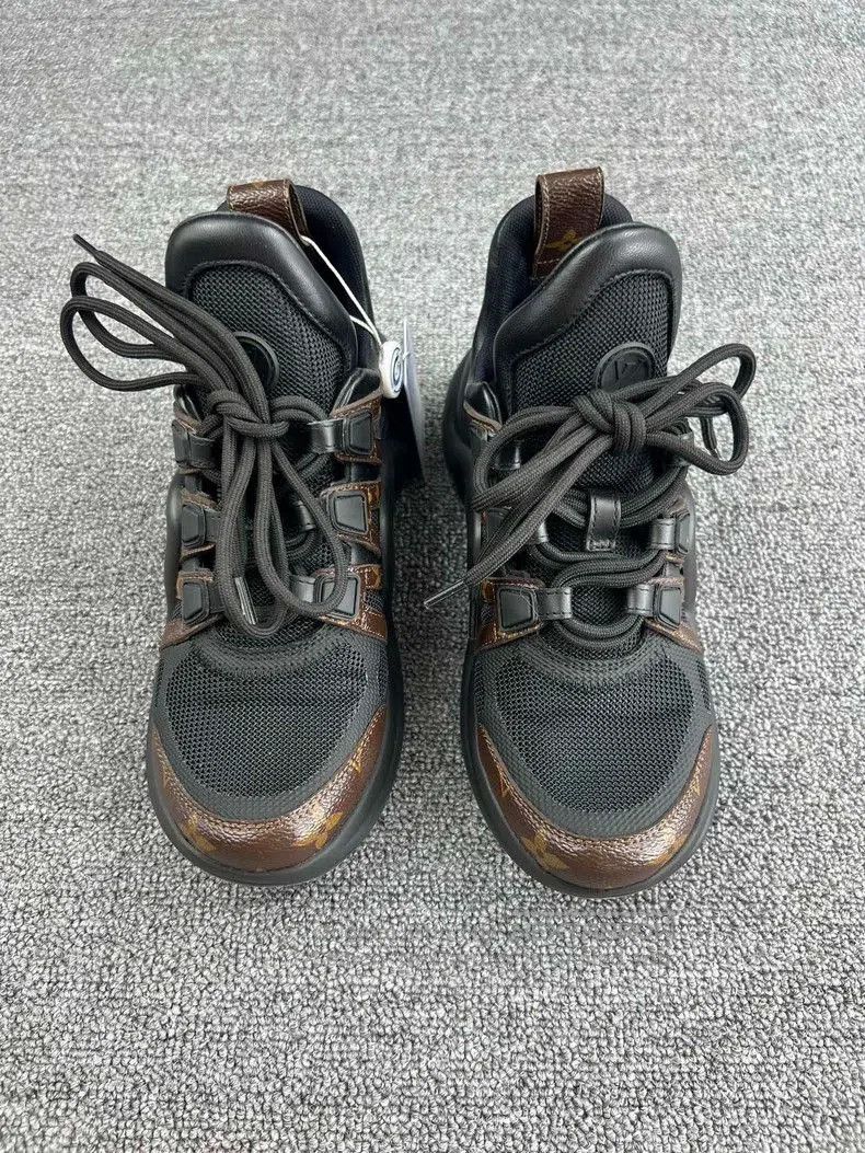 Louis Vuitton Louis Vuitton Monogram Arch Dad Shoes. Size US 5 / EU 37 - 3 Thumbnail