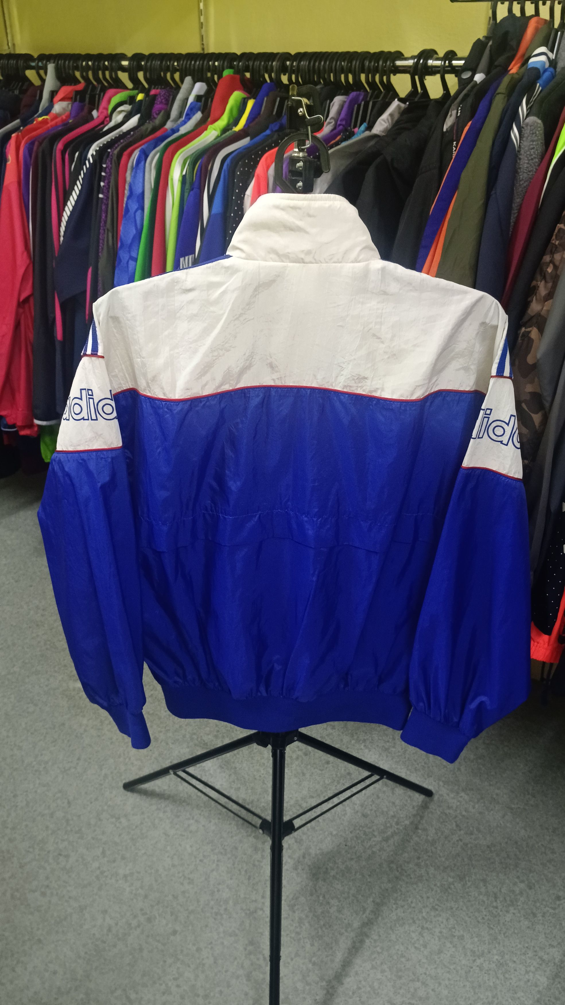 Adidas × Descente × Japanese Brand Adidas x Descente Vintage Windbreaker Size US M / EU 48-50 / 2 - 2 Thumbnail