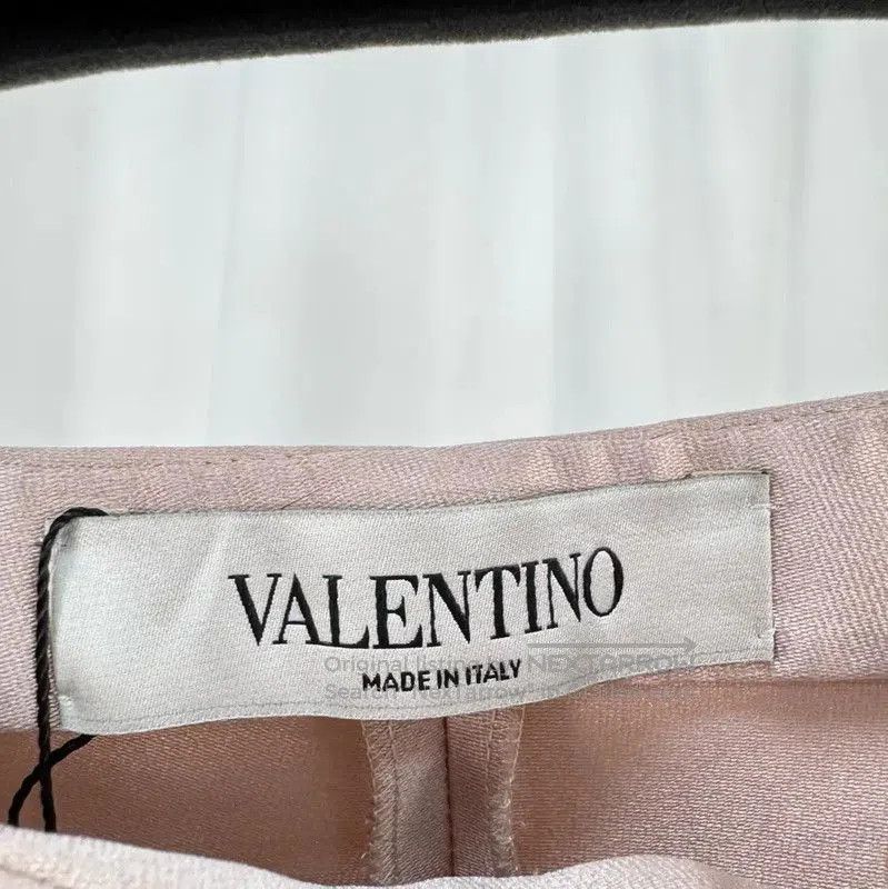 Valentino Valentino Summer Lilac Silk Logo Women’s Shorts . Size 30" / US 8 / IT 44 - 5 Thumbnail