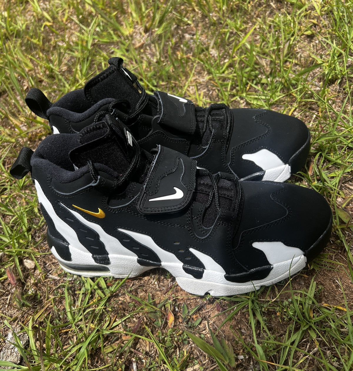 Nike CLEAN Nike Size 8 Mens Air DT 96 Diamond Turf Yellow shoes Size US 8 / EU 41 - 4 Thumbnail