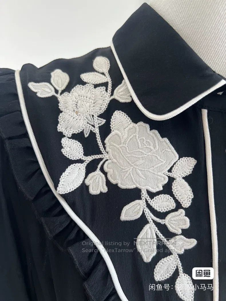 Valentino Valentino Heavy embroidered Hepburn-style long-sleeved ple Size M / US 6-8 / IT 42-44 - 4 Thumbnail