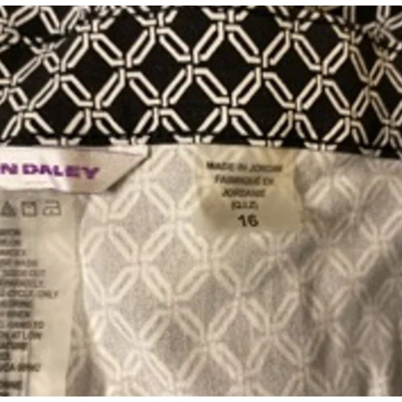 Other Chic Black White Geometric Print Cropped Alison Daley 16 Size 38" / US 16 / IT 52 - 4 Thumbnail