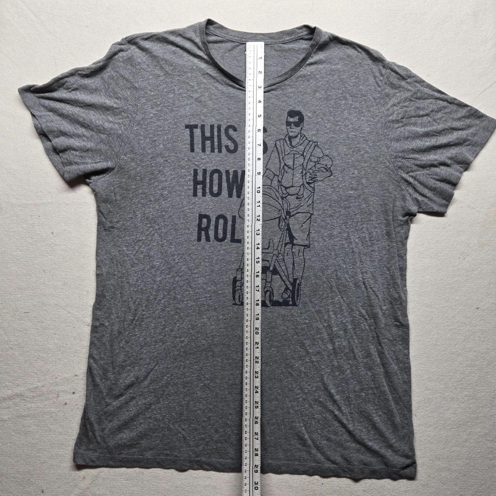 Old Navy VINTAGE Old Navy Men's T-Shirt Short Sleeve Casual Funny Dad Gift 2XL Gray All Seasons Size US XXL / EU 58 / 5 - 6 Thumbnail