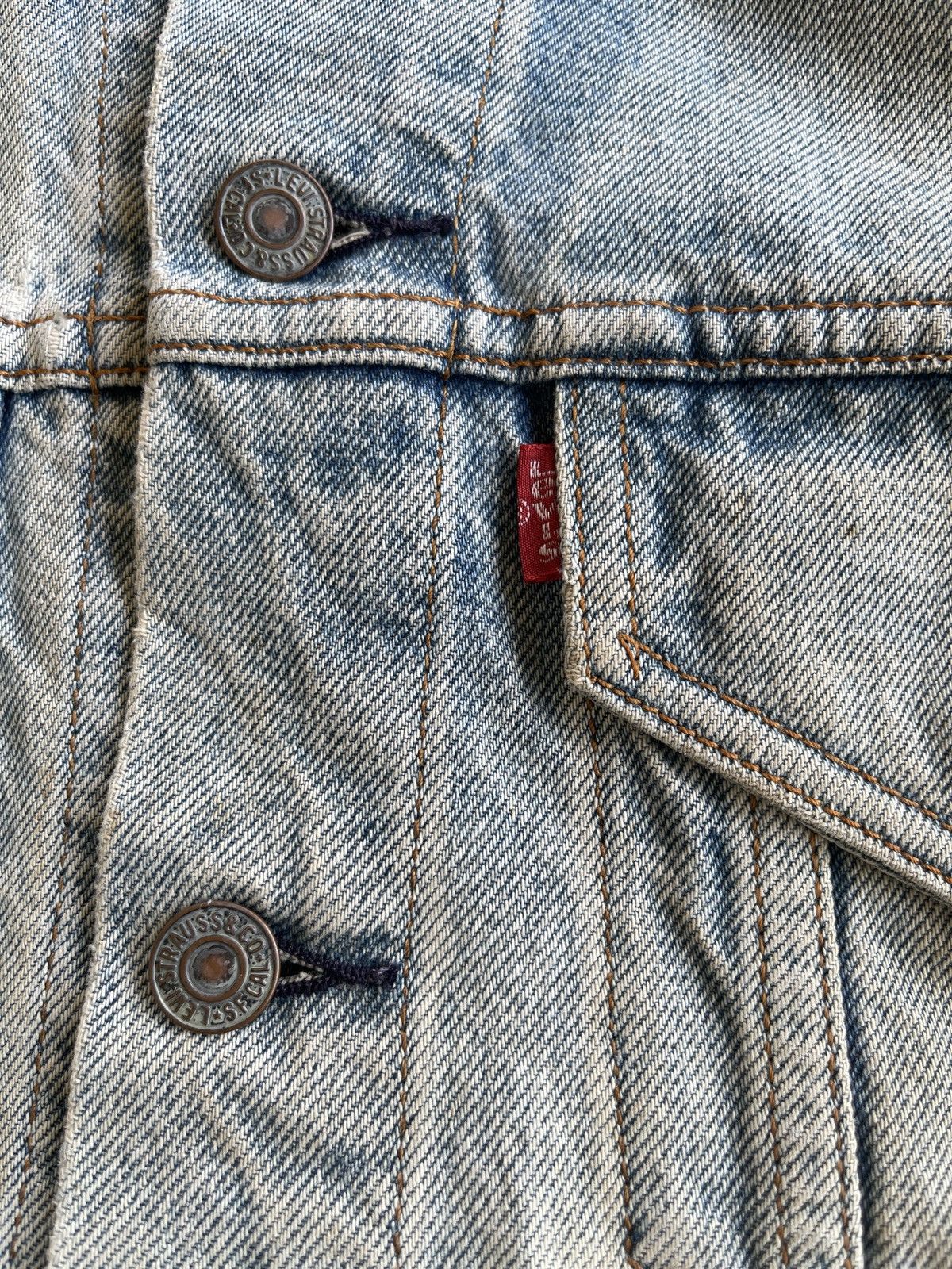 Levi's Vintage Clothing Vintage Levis Distressed Dirty Trucker Denim Jacket Size US M / EU 48-50 / 2 - 20 Thumbnail