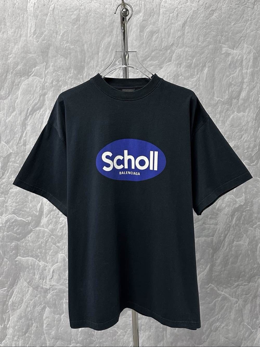 Balenciaga Balenciaga Scholl Graphic T-Shirt L Size US L / EU 52-54 / 3 - 1 Thumbnail