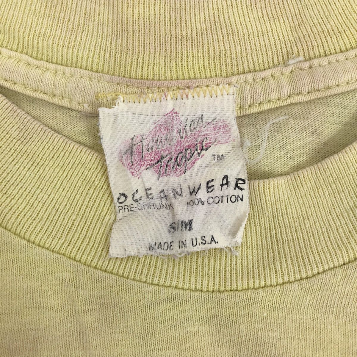 Vintage HAWAIIAN TROPIC Surf Rare Backprint T-Shirt Size US S / EU 44-46 / 1 - 6 Thumbnail