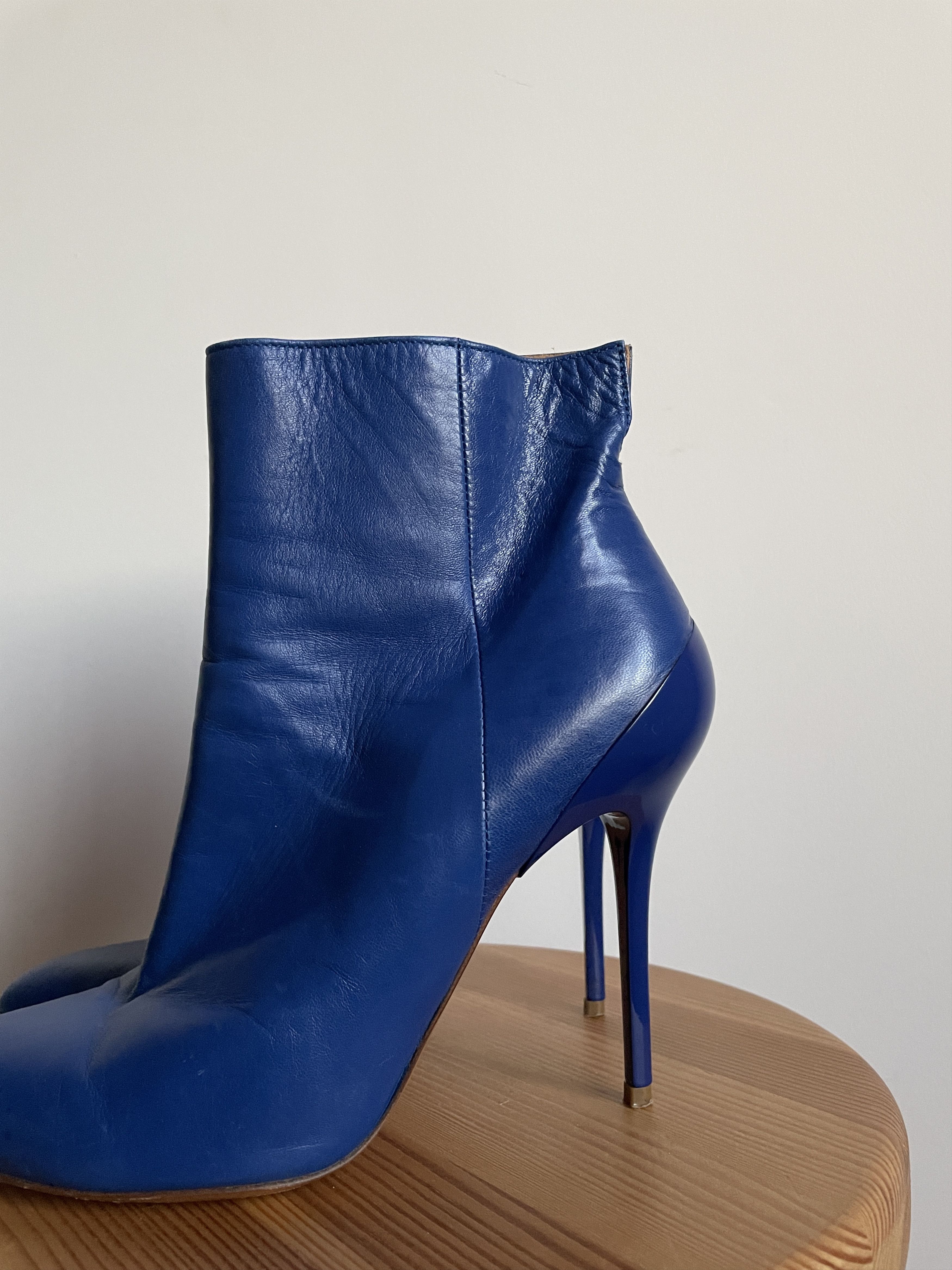 Maison Margiela Maison Margiela Leather Heeled Ankle Booties Size EUR 38 Size US 8 / IT 38 - 2 Thumbnail