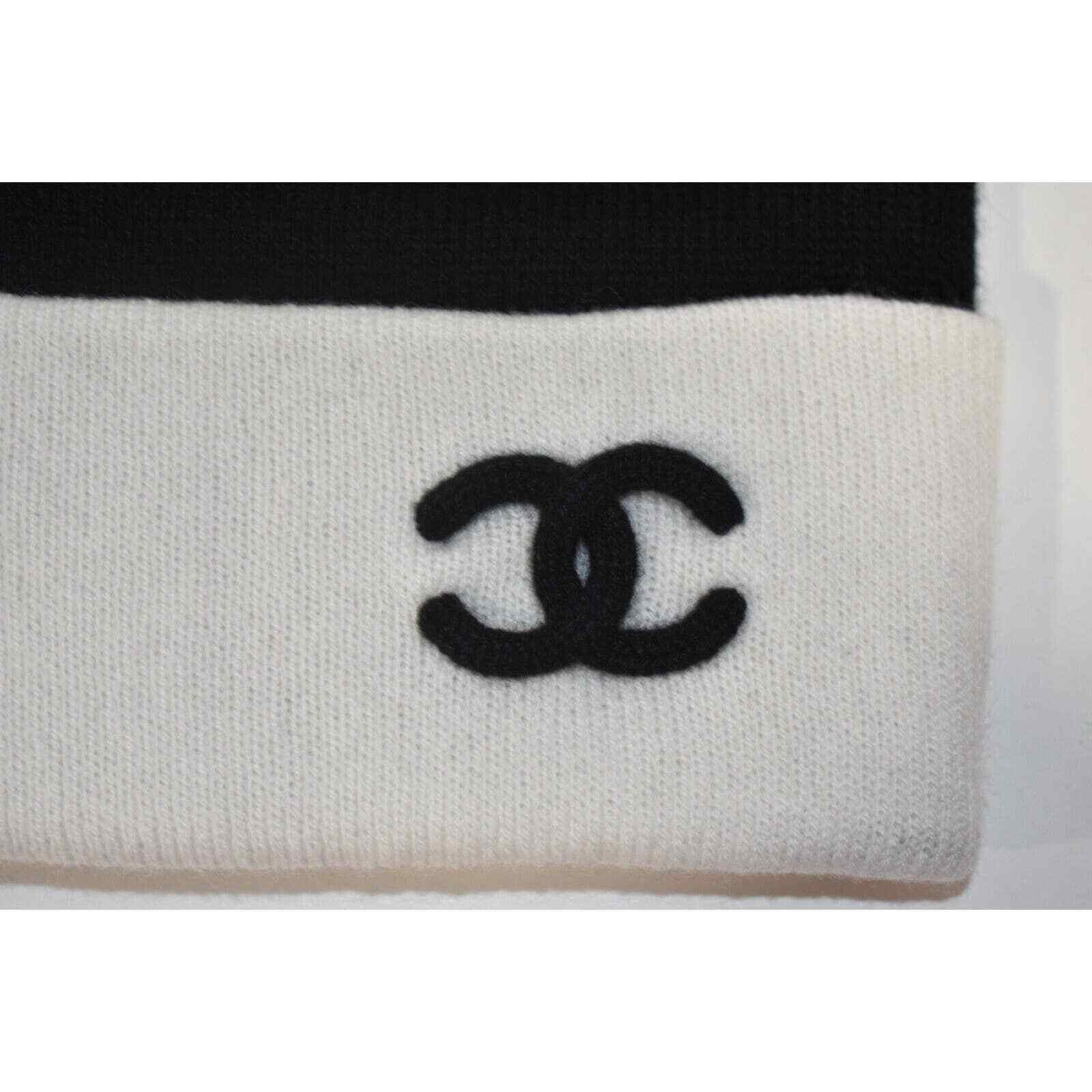 Chanel Chanel 22A Cashmere Foldover Beanie Winter Hat Cap Cloche Size ONE SIZE - 2 Thumbnail