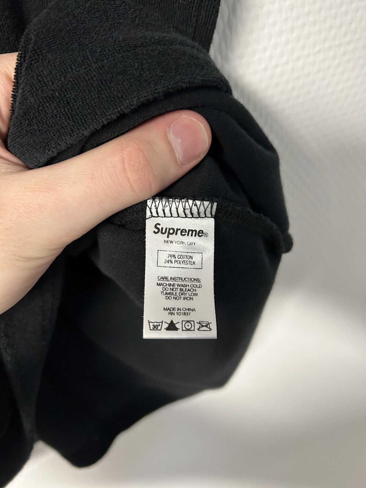 Supreme Supreme - SS18 Chest Stripe Terry Tee Schwarz🖤🤍 Size US M / EU 48-50 / 2 - 4 Thumbnail