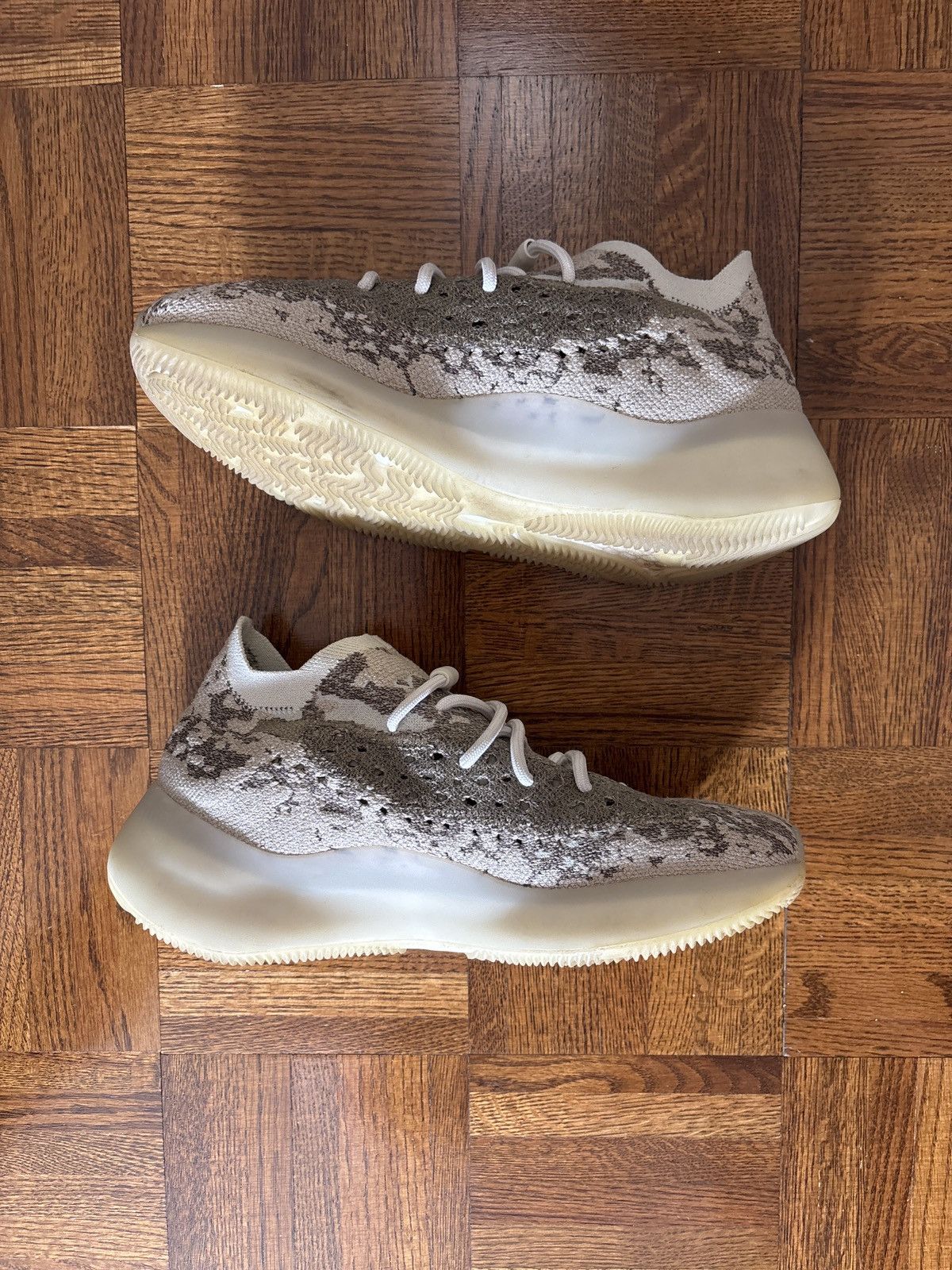 Adidas × Yeezy Yeezy 380 Pyrite Size US 8.5 / EU 41-42 - 4 Thumbnail