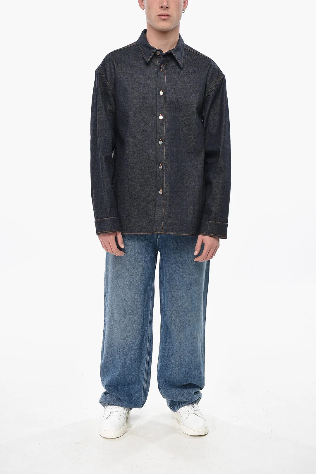 Salvatore Ferragamo og1mm0426 Denim Overshirt in Blue Size US L / EU 52-54 / 3 - 4 Thumbnail