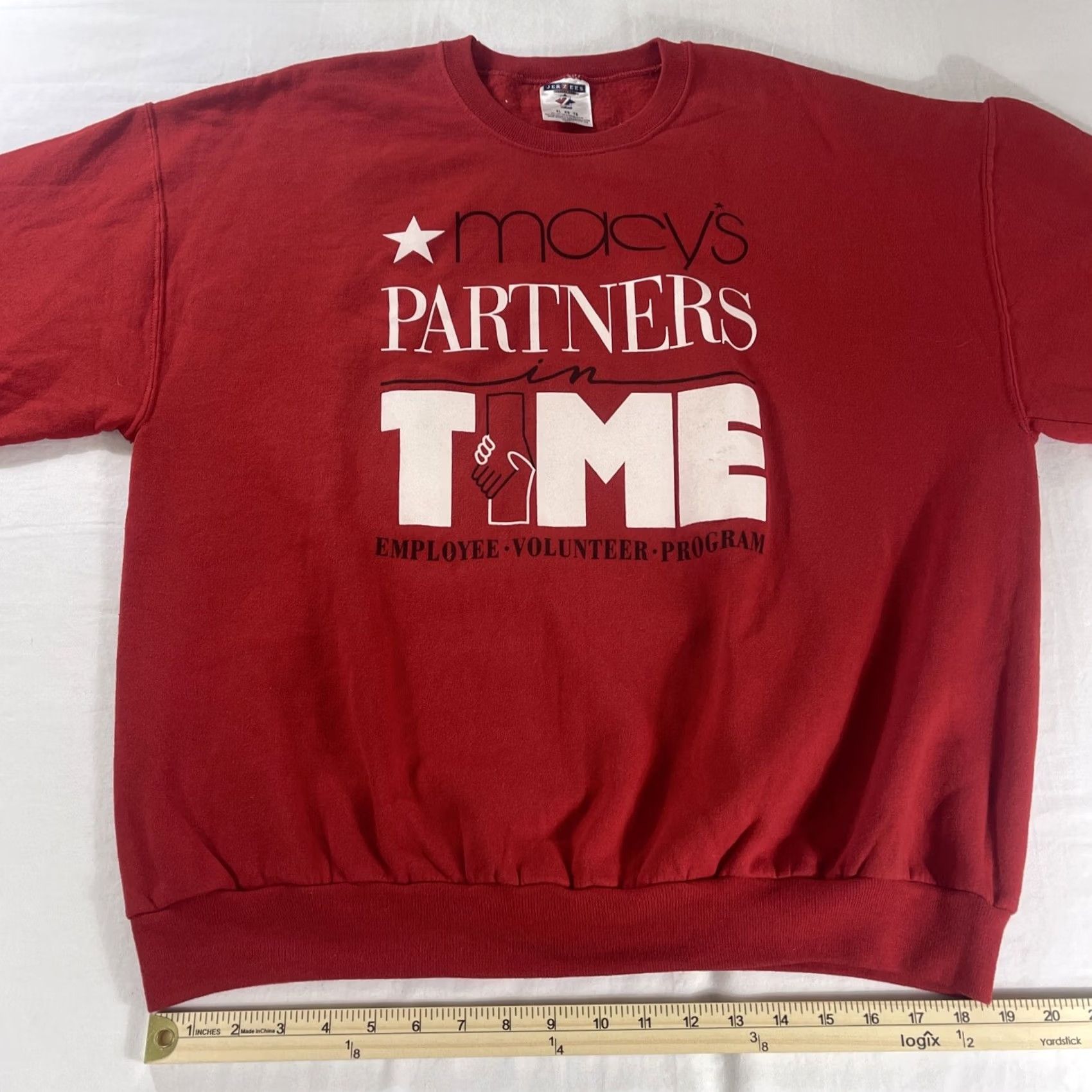 Jerzees VINTAGE Macy's Sweatshirt Jerzees XL Men Crew Neck Red 90s Vintage XL Macy's Sweatshirt Jerzees 90s Theme Mens Size US XL / EU 56 / 4 - 7 Thumbnail