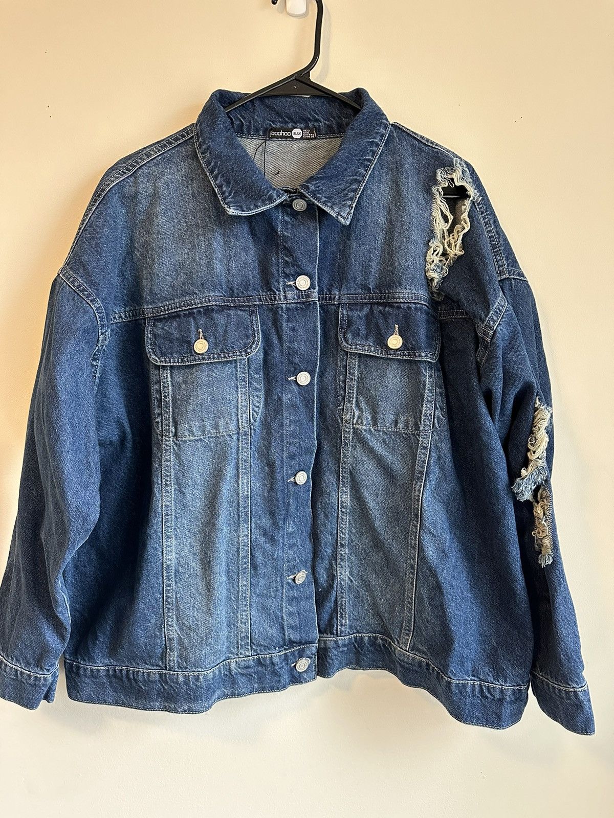 Boohoo Distressed Denim jacket Size US M / EU 48-50 / 2 - 1 Thumbnail